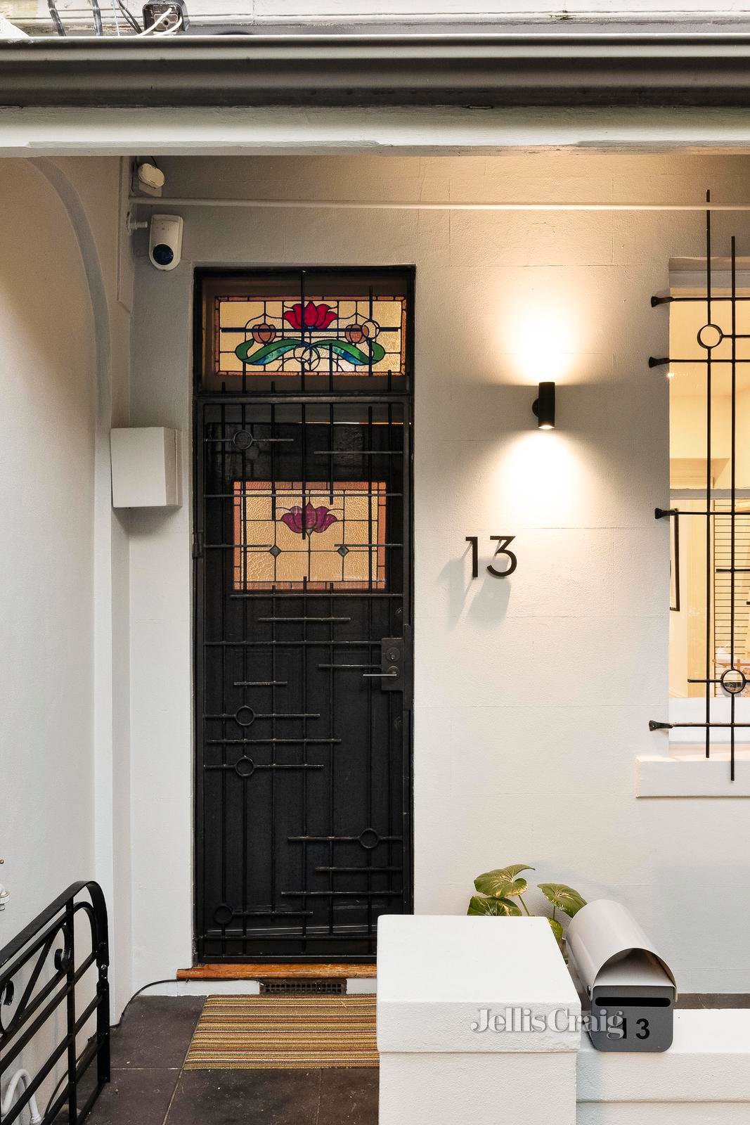 13 Durham Street, Albert Park image 2