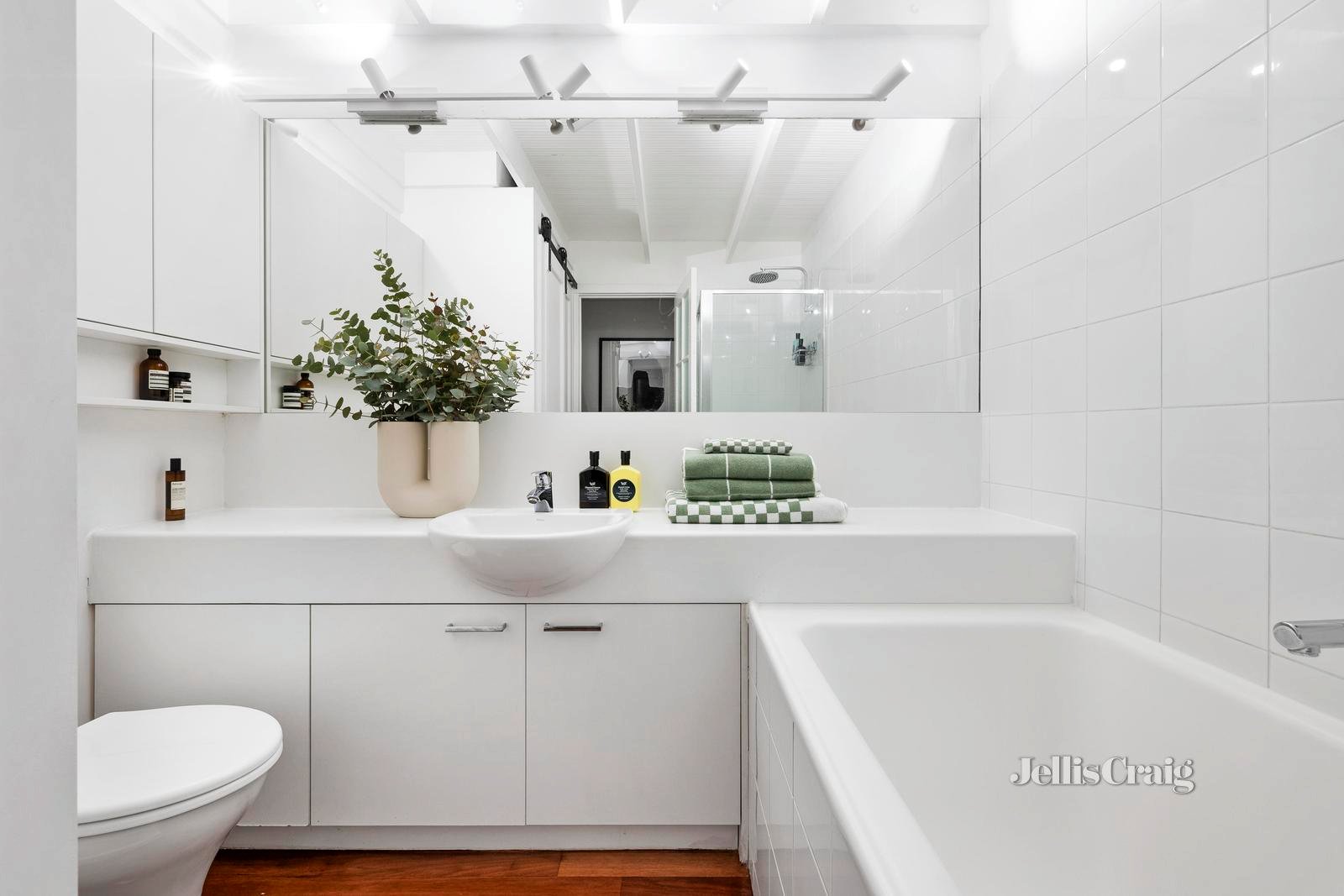 13 Durham Street, Albert Park image 17