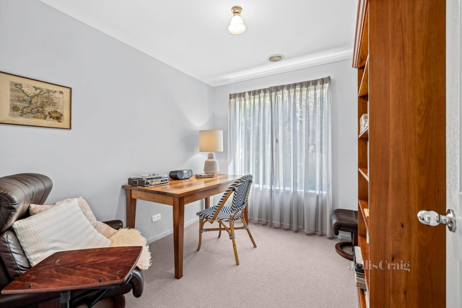 1/3 Earnshaw Street, Woodend image 11