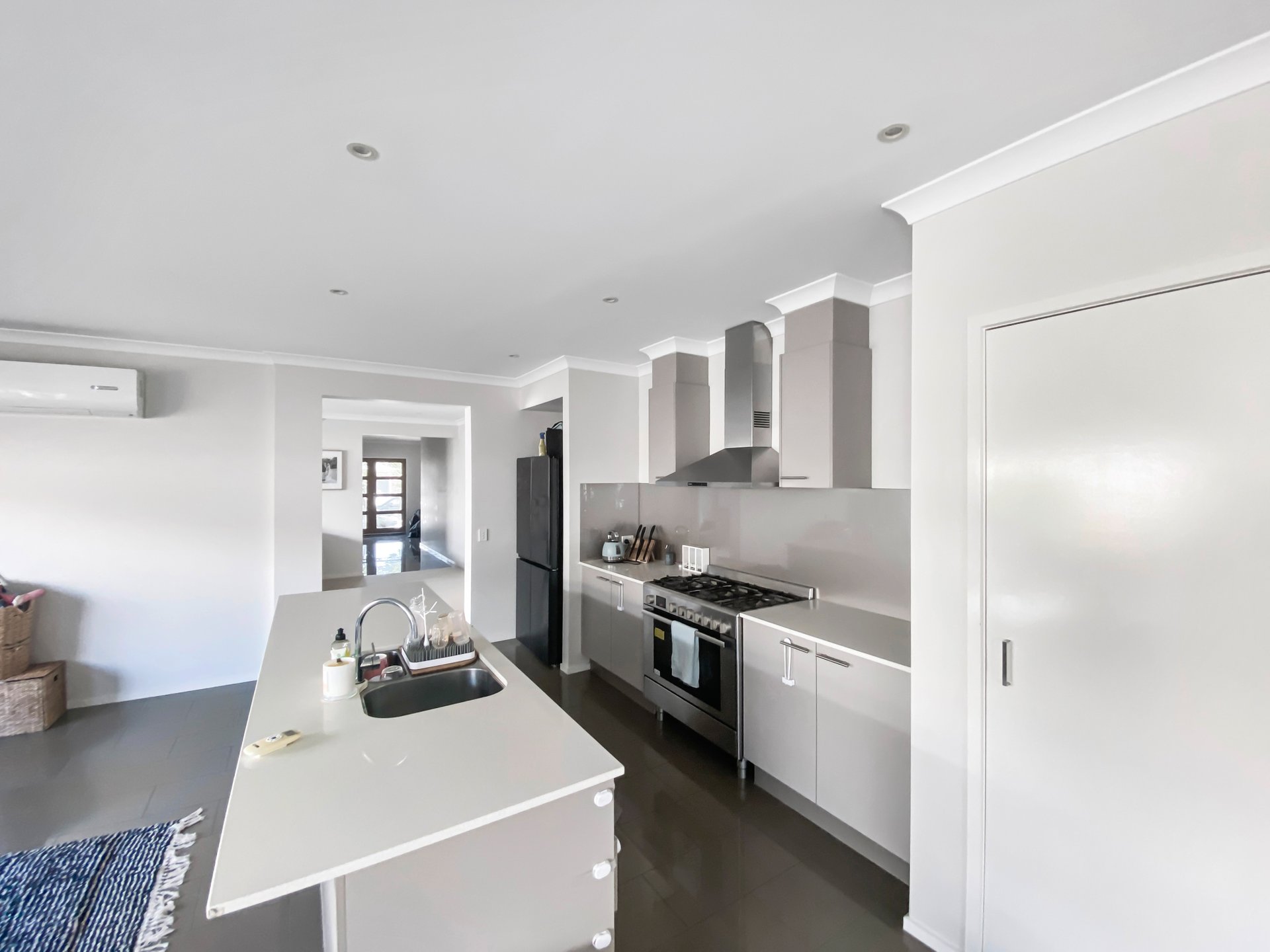13 Empress Boulevard, Ocean Grove image 3