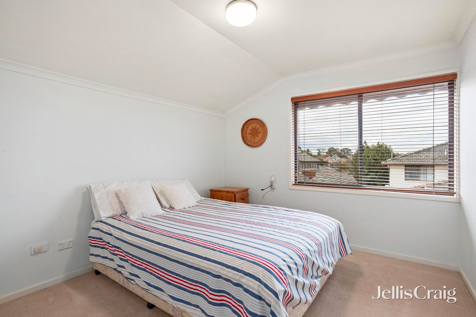 13 Exeter Close, Templestowe Lower image 8