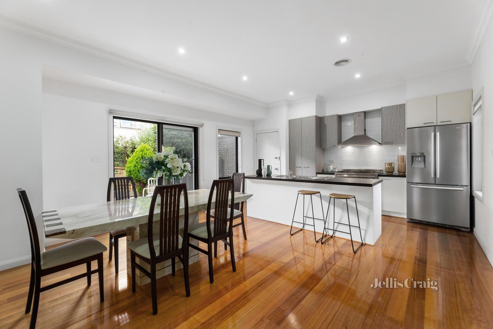 1/3 Federal Street, Mount Waverley image 4