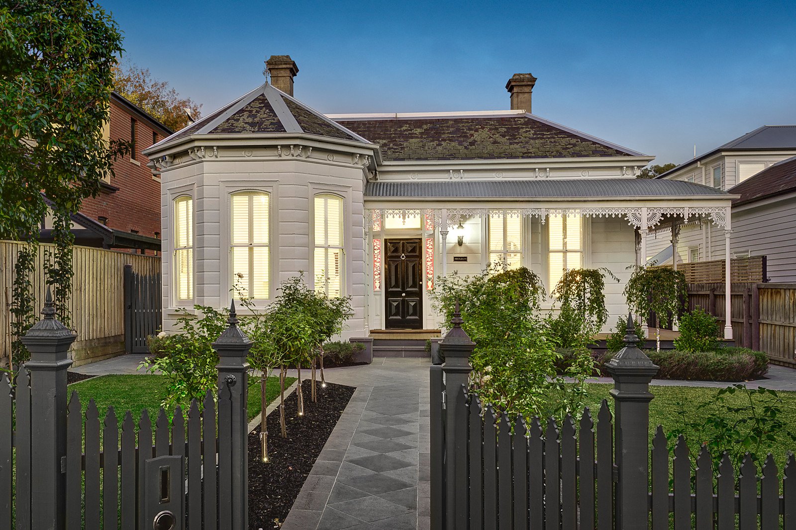 13 Fermanagh Road, Camberwell image 1