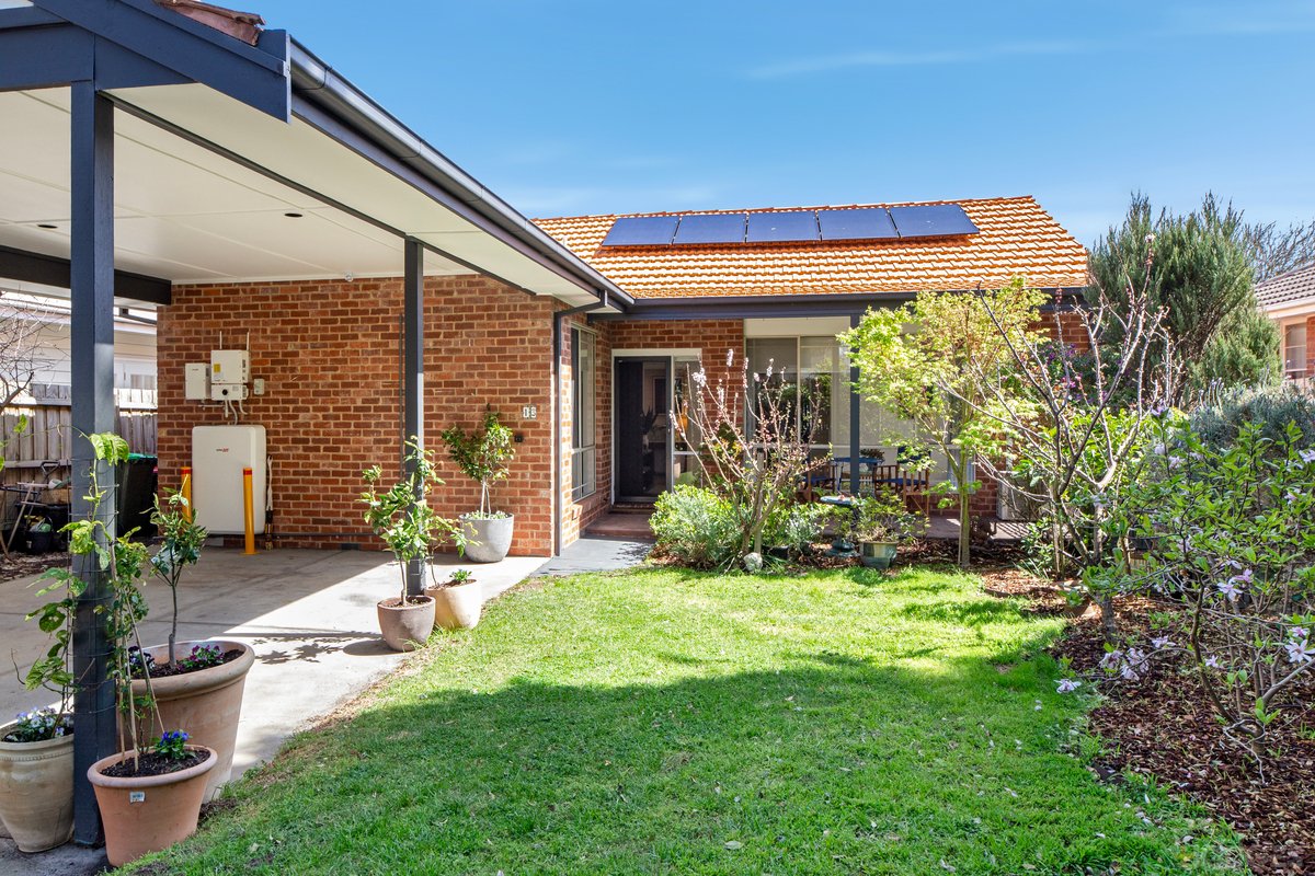 1 / 3 Field Street, Hampton, VIC, 3188