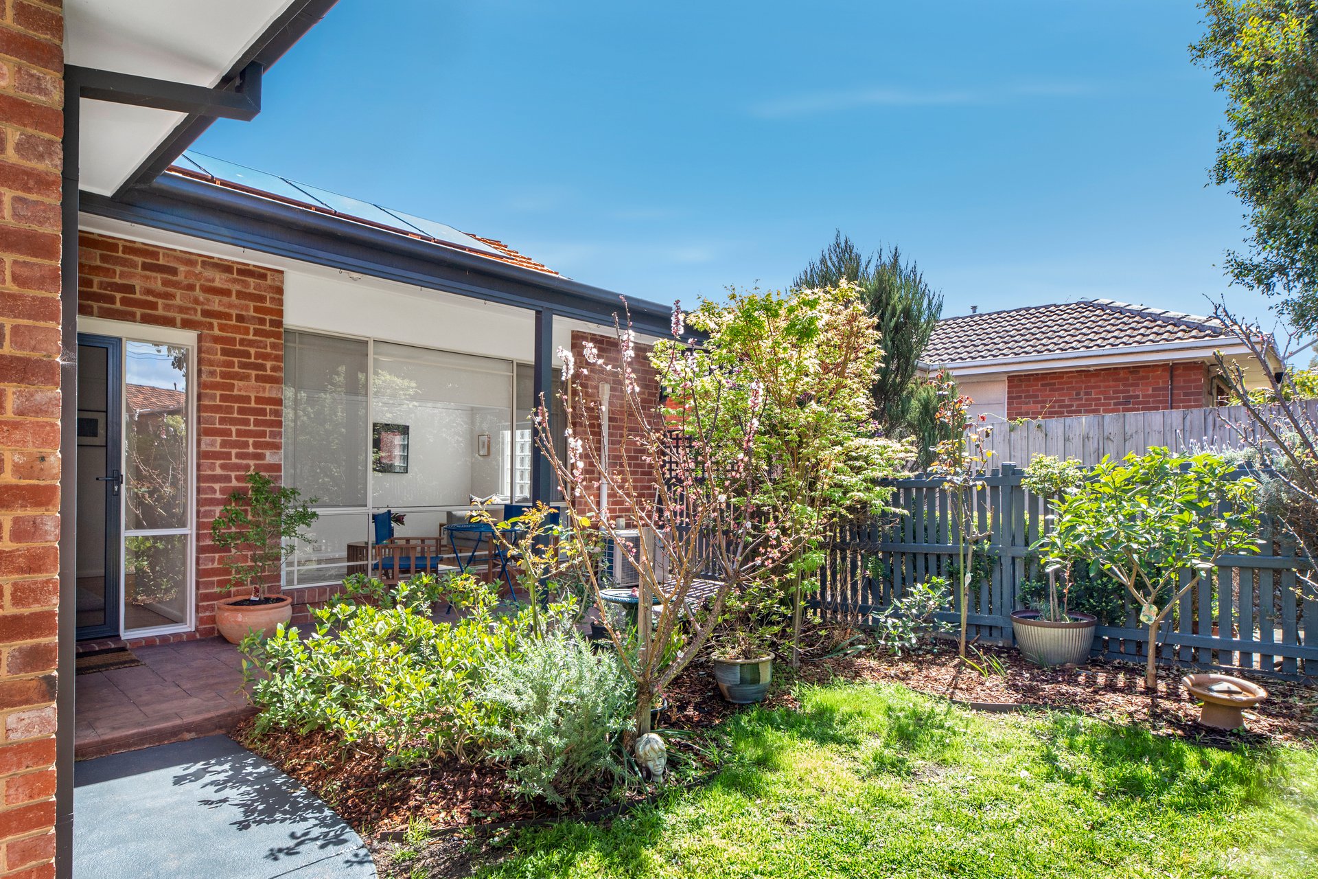 1 / 3 Field Street Hampton