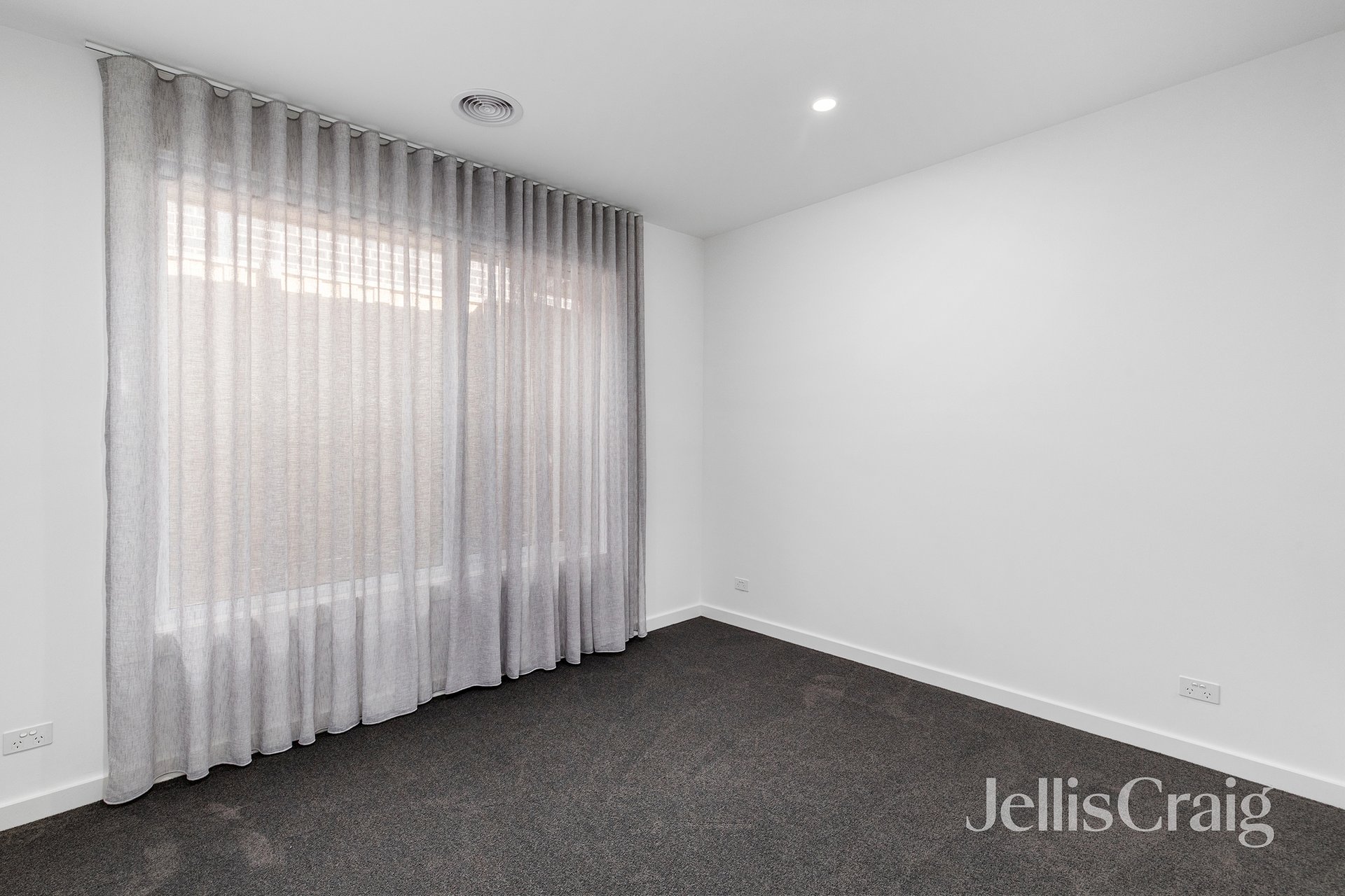 13 Finian Street, Wollert image 7