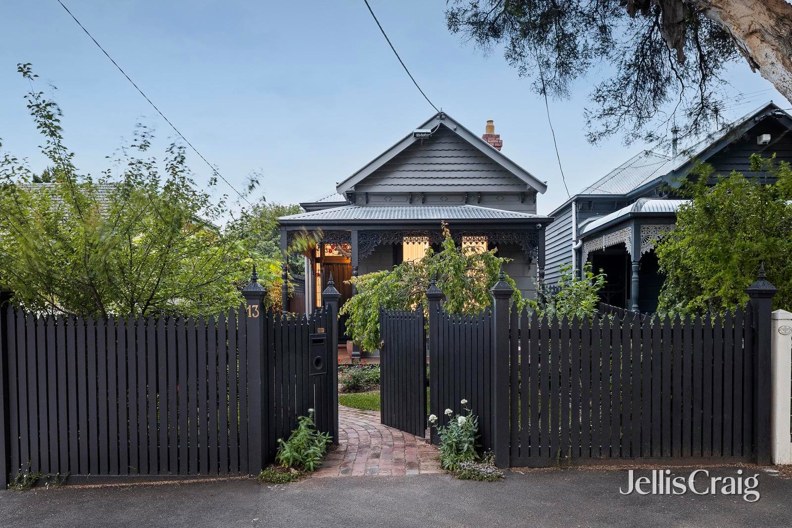 13 Fitzgibbon Avenue, Brunswick West image 1