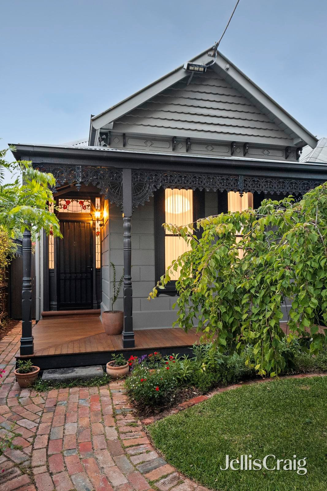 13 Fitzgibbon Avenue, Brunswick West image 2