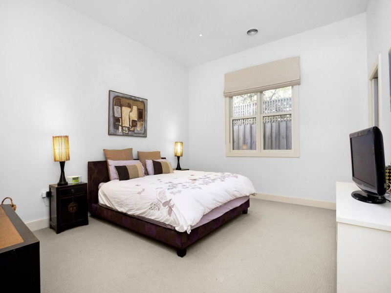 13 Foam Street, Elwood image 6