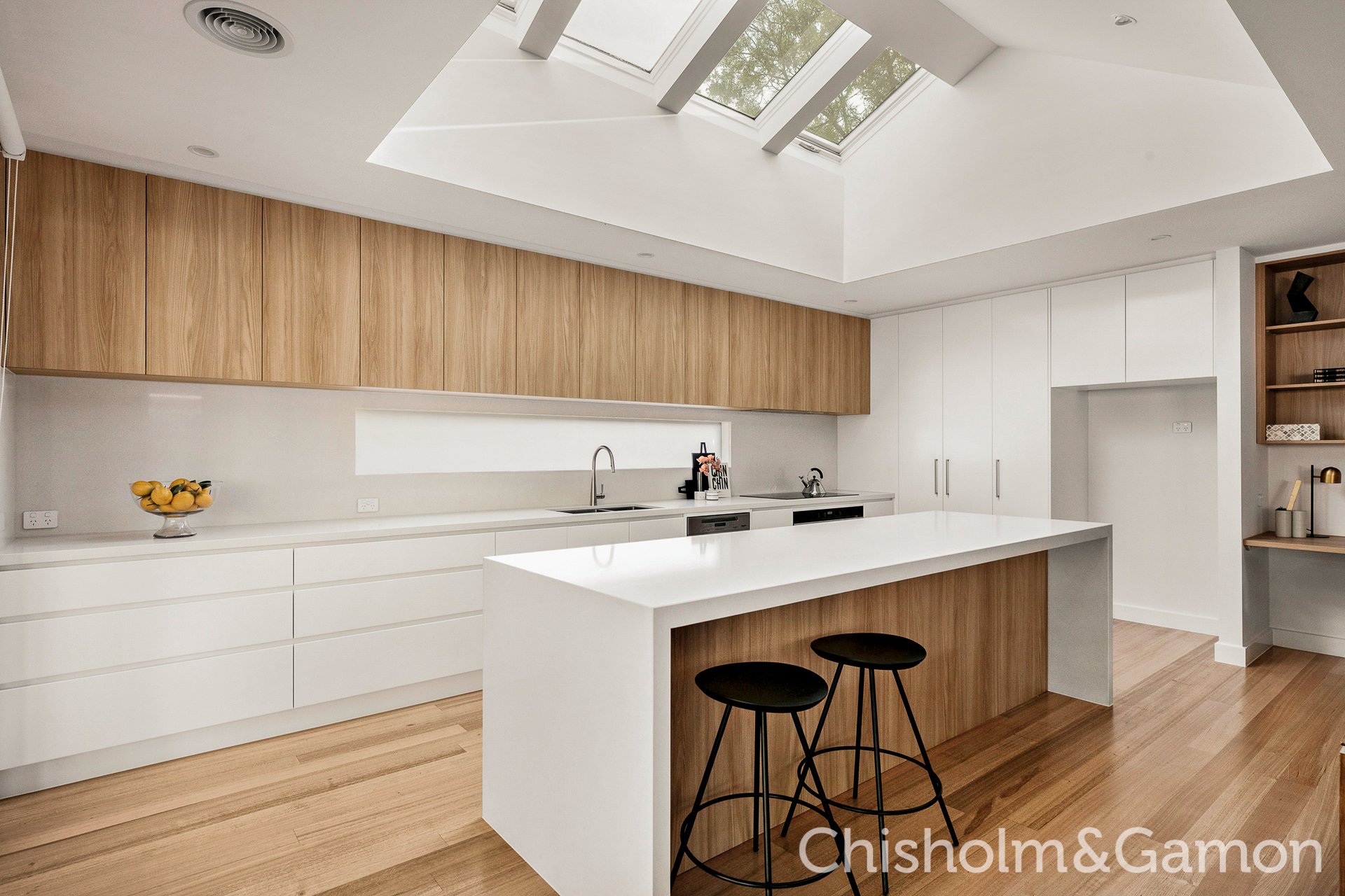 13 Foam Street, Elwood image 4