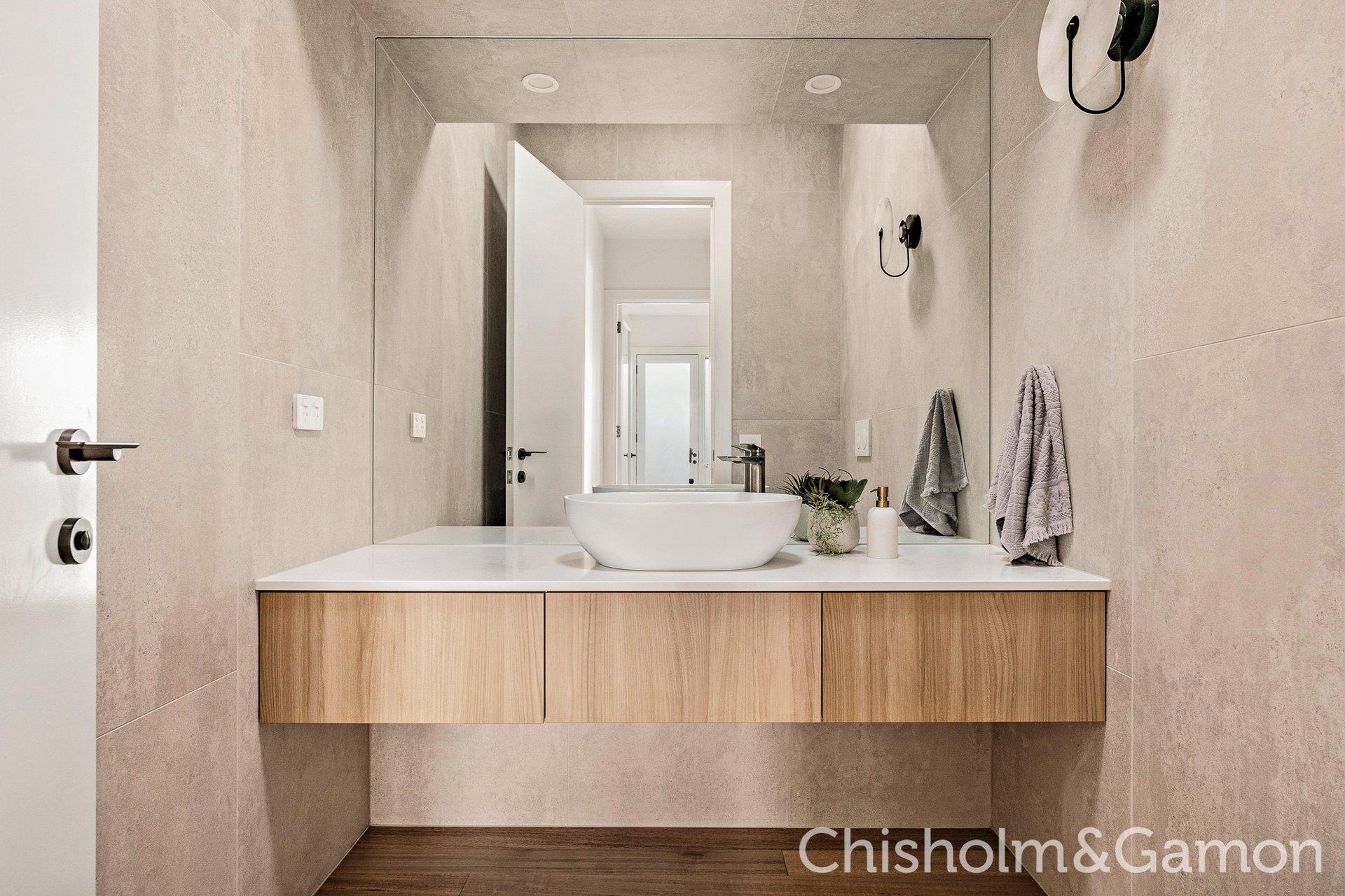 13 Foam Street, Elwood image 11
