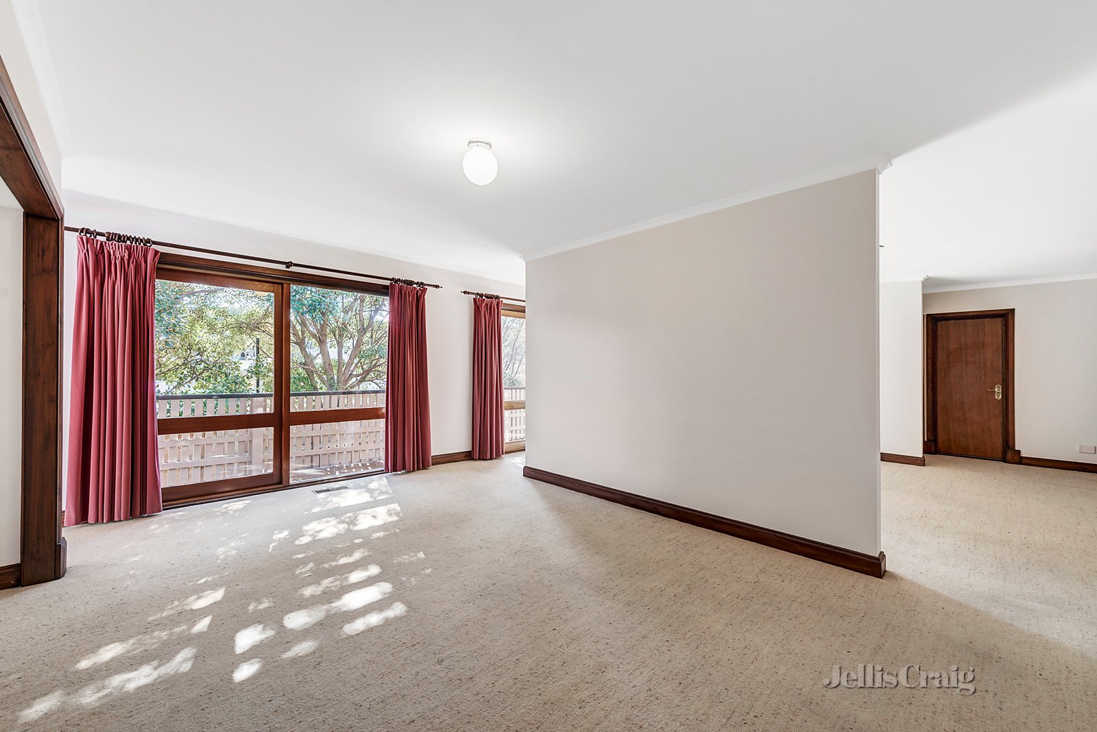 13 Forest Court, Templestowe image 4