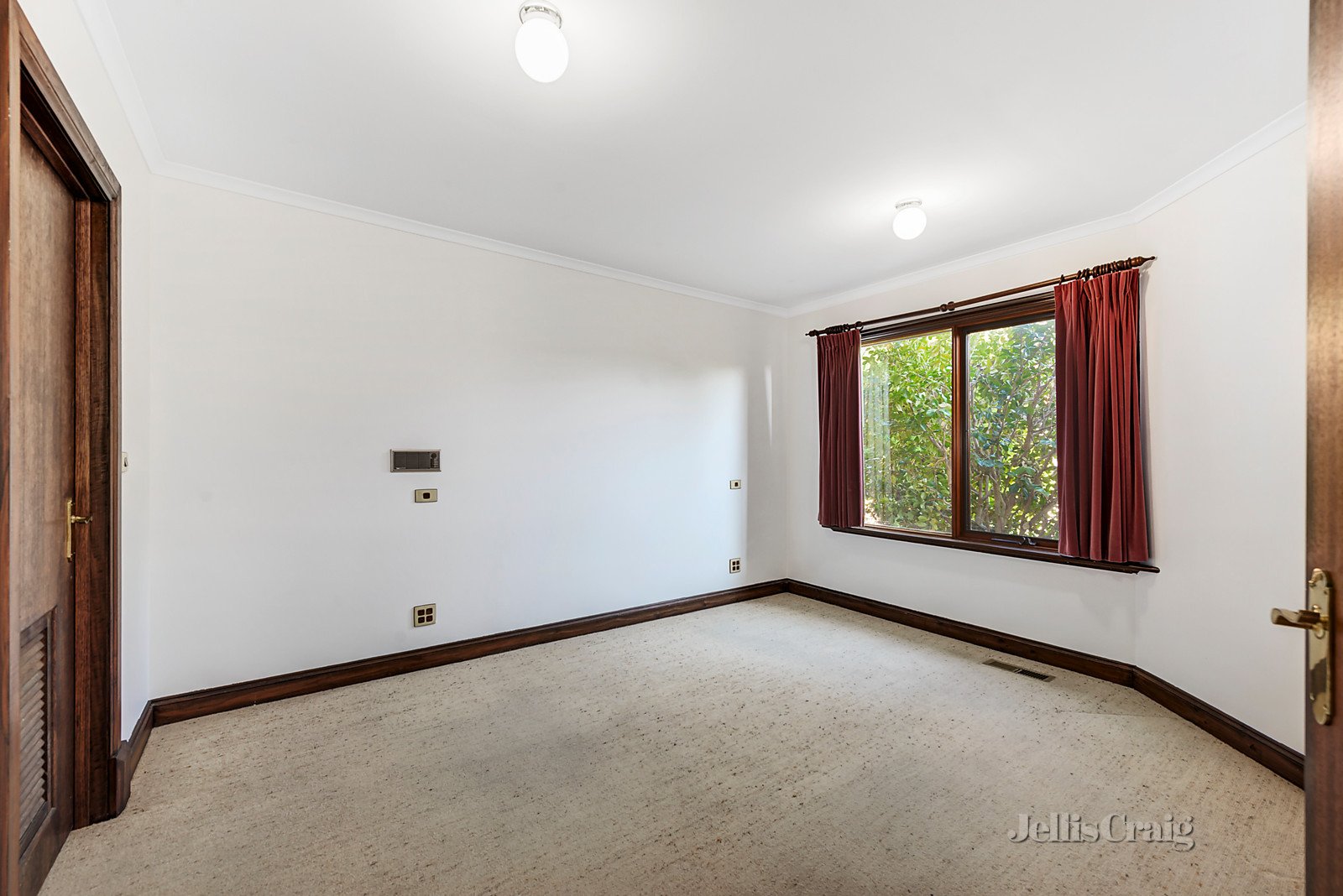 13 Forest Court, Templestowe image 7