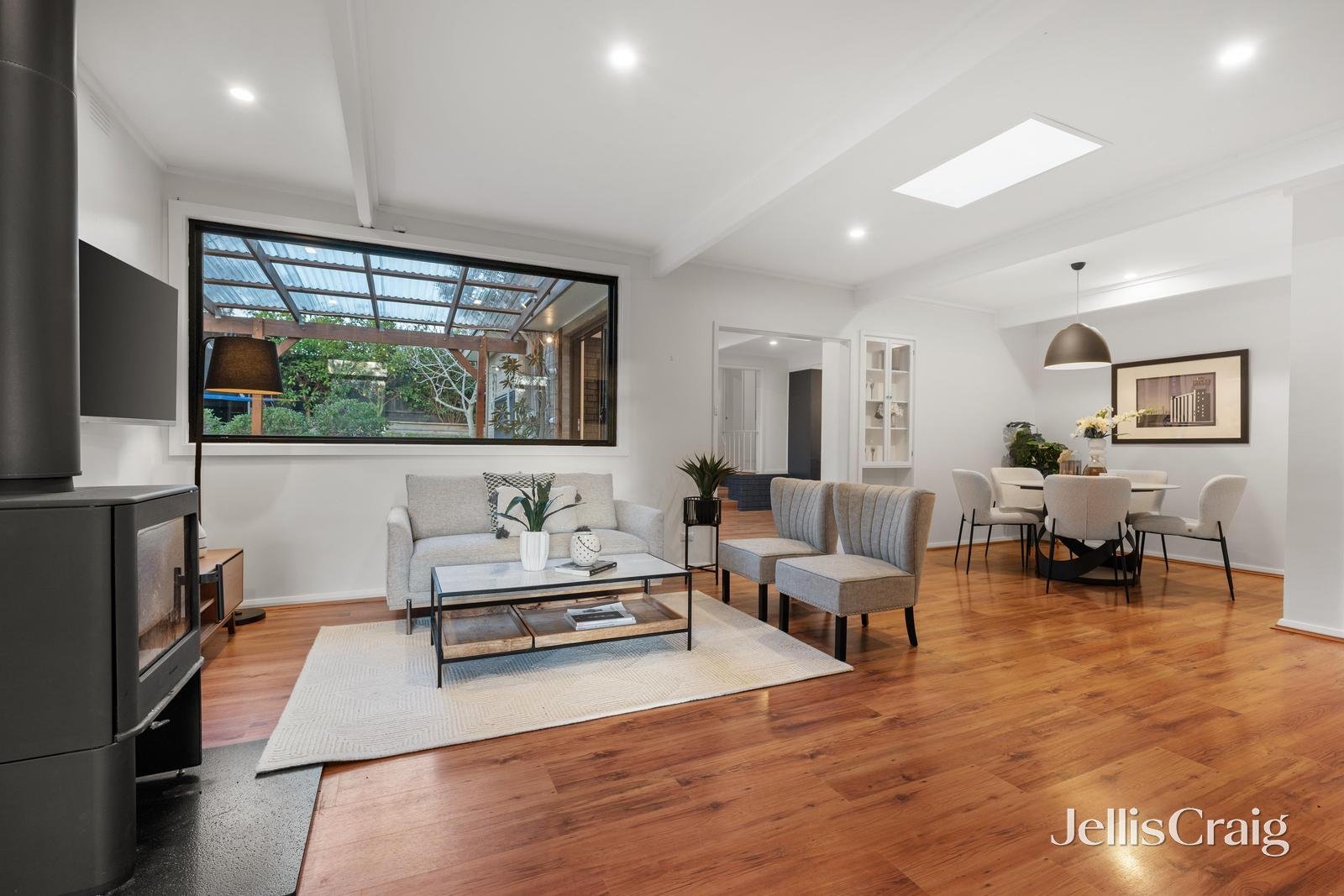 13 Forest Road, Forest Hill image 2