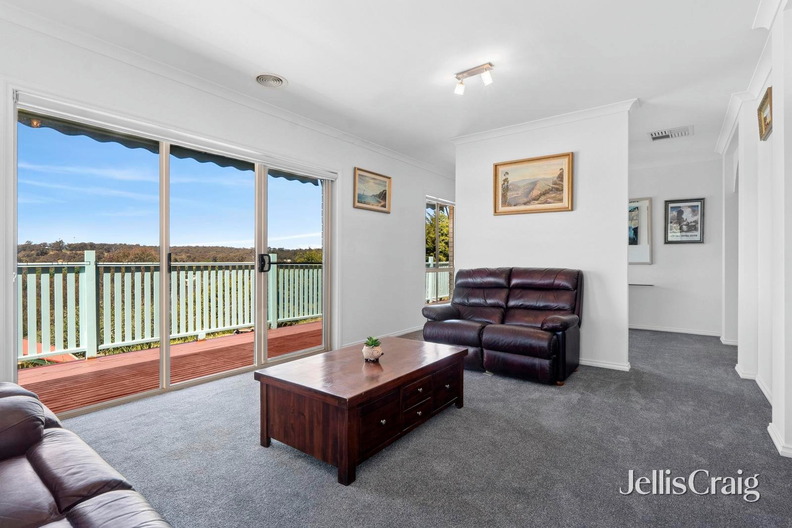 13 Franzi Street, Guildford image 4