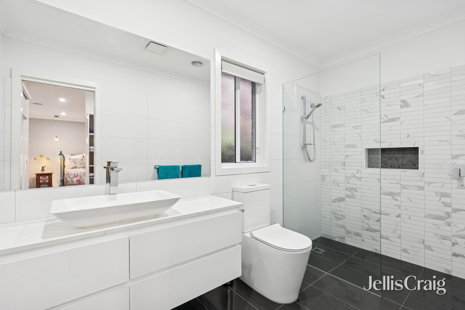 13 Frome Street, Croydon image 10