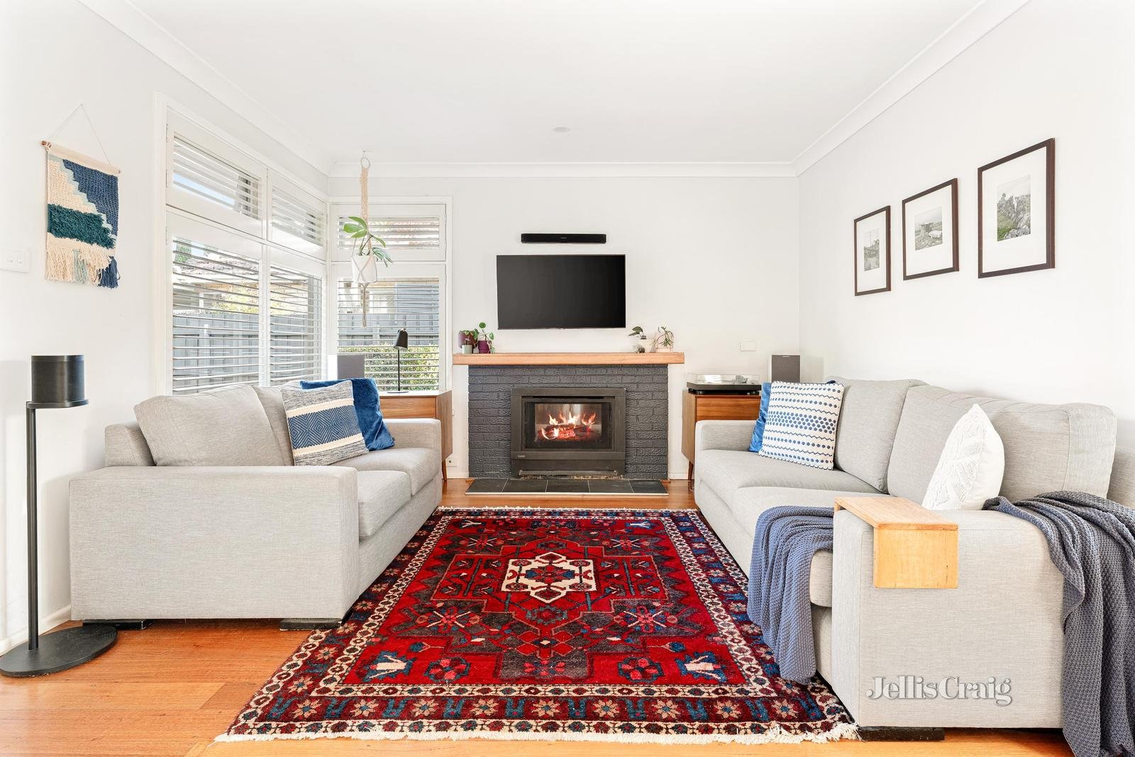 13 Gainsborough Road, Mentone image 2