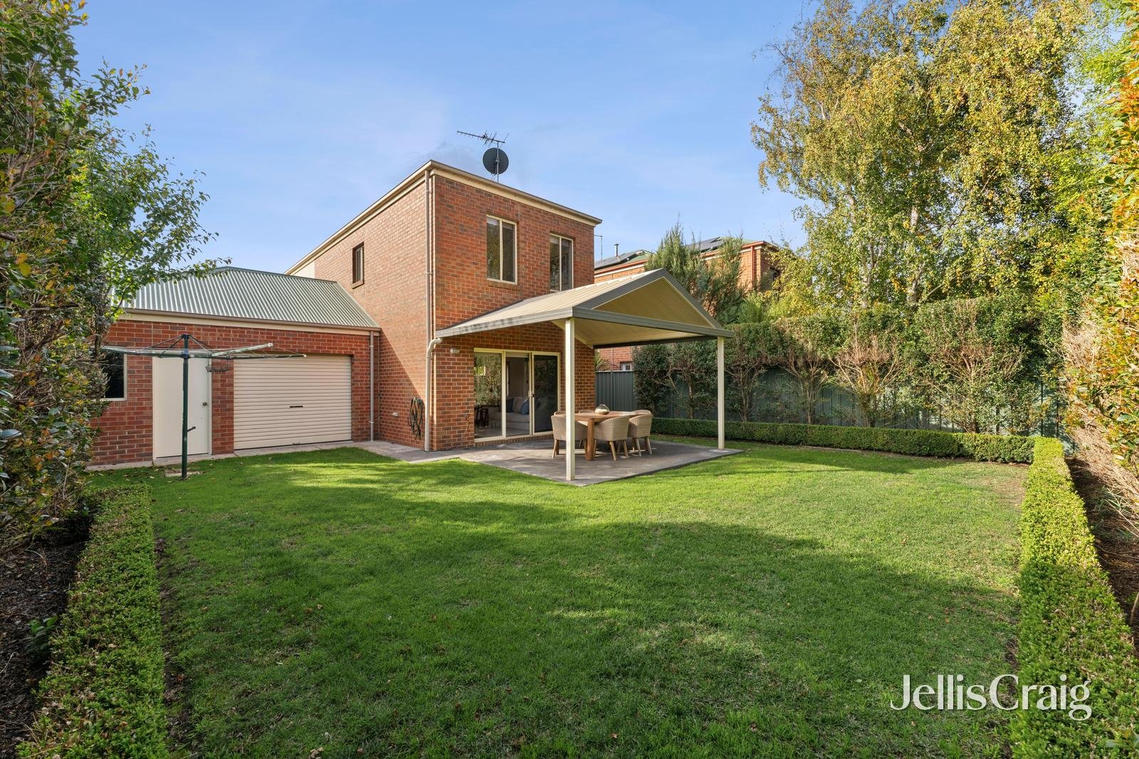 13 Garden Court, Lake&nbsp;Gardens image 8
