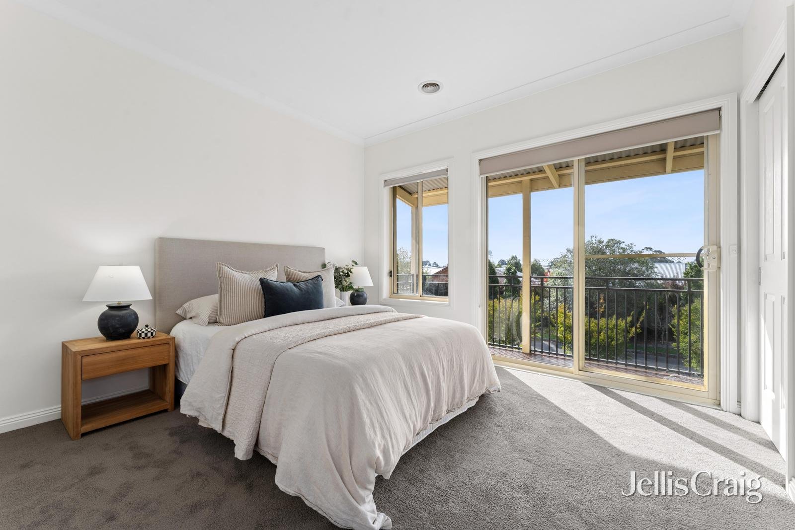 13 Garden Court, Lake&nbsp;Gardens image 13
