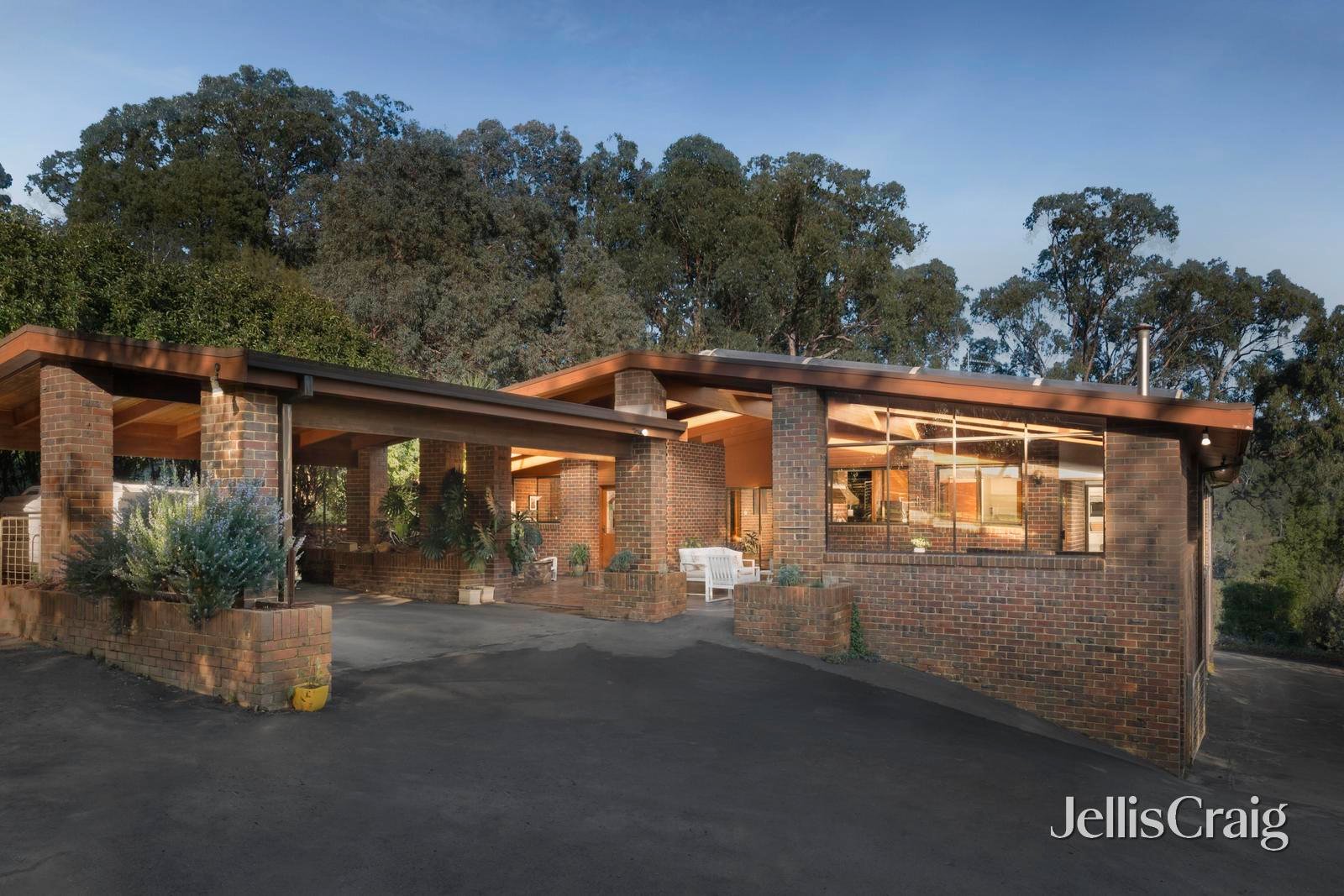 13 George Road, Healesville image 1