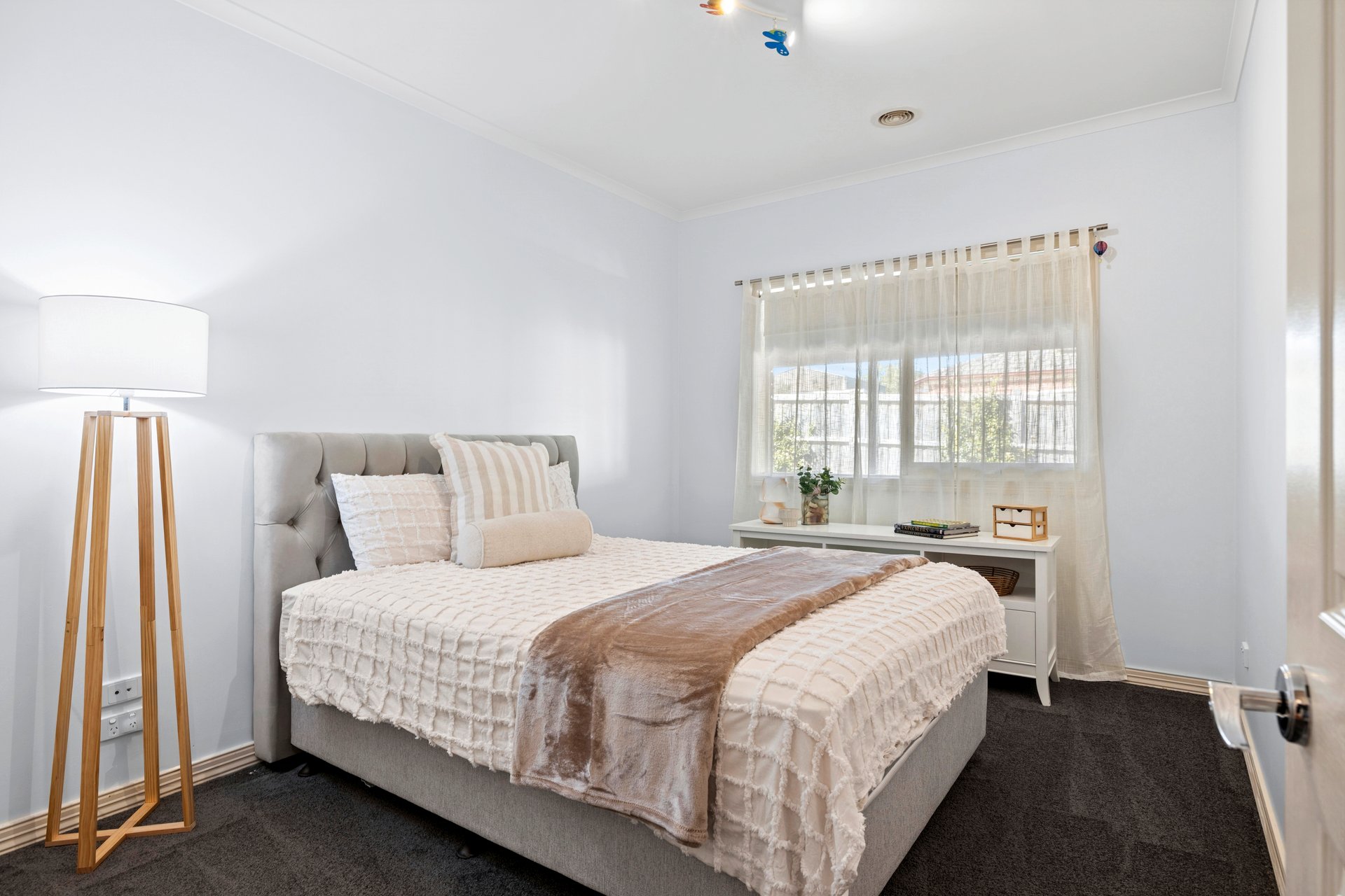 13 Glenns Court, Woodend image 12