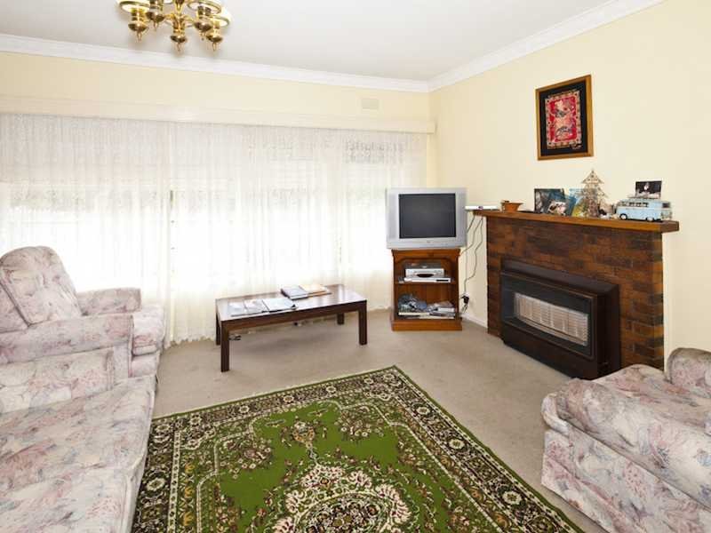 13 Great Britain Street, Herne Hill image 5