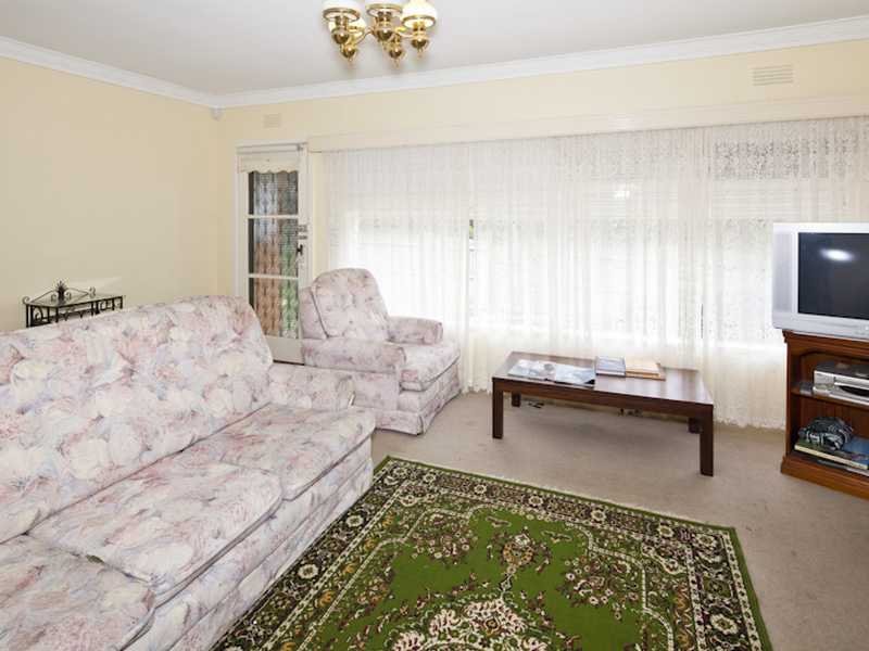13 Great Britain Street, Herne Hill image 6