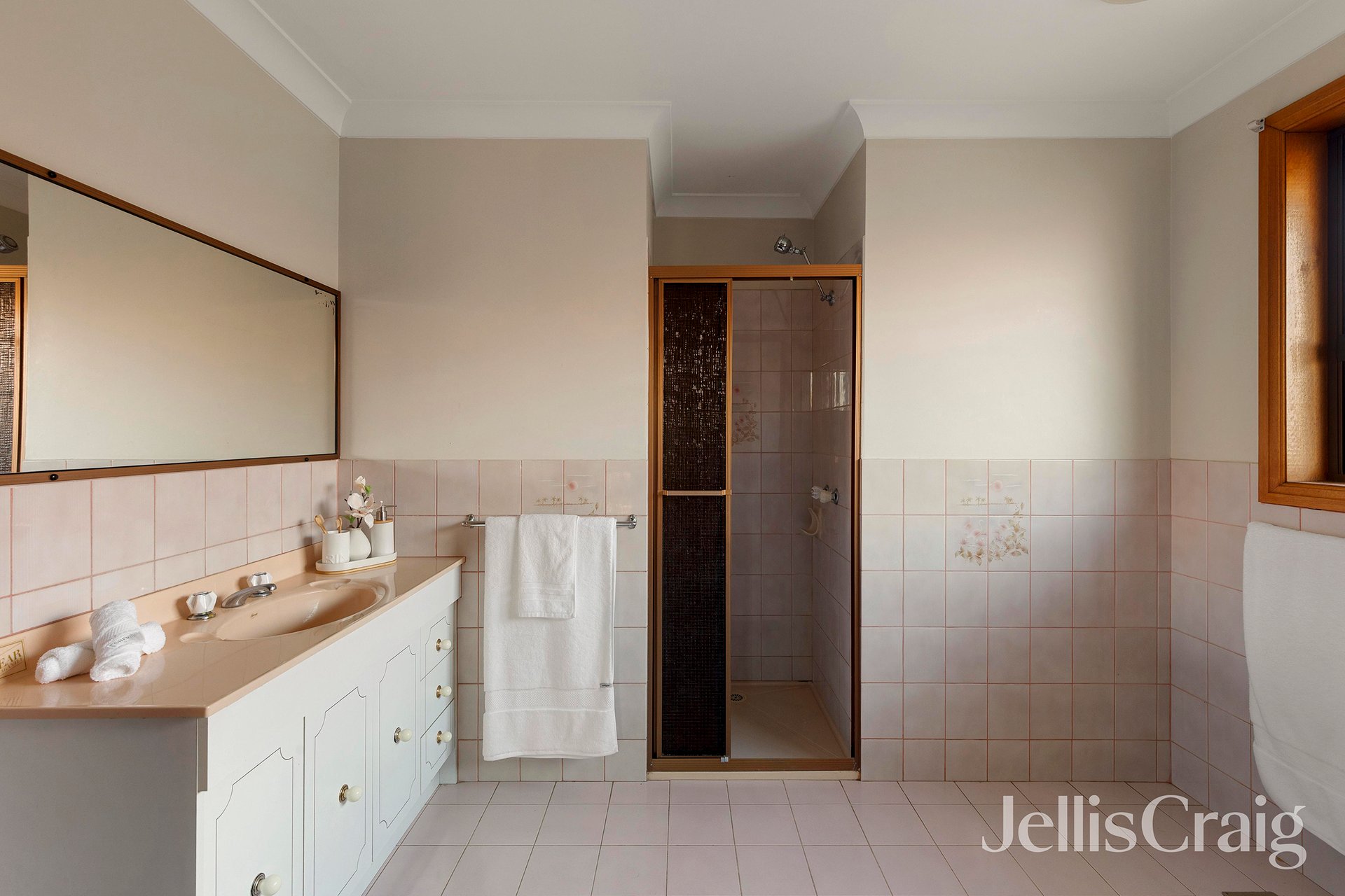 13 Greenhills Road, Bundoora image 7