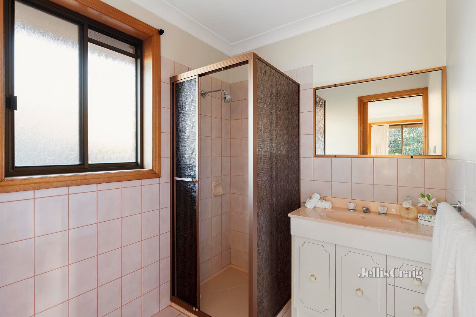 13 Greenhills Road, Bundoora image 18