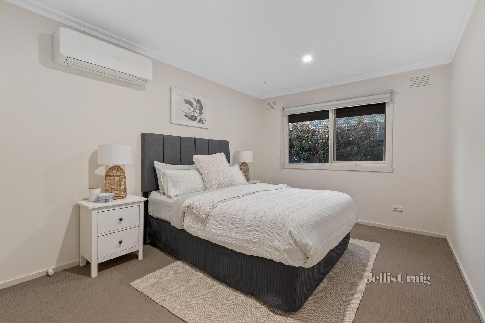 13 Guinevere Parade, Glen Waverley image 9