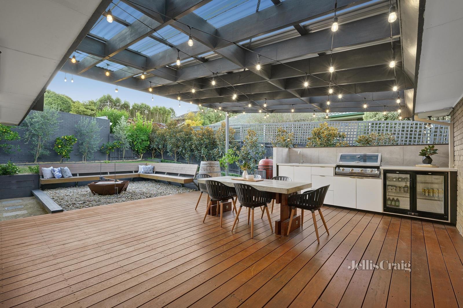 13 Guinevere Parade, Glen Waverley image 11