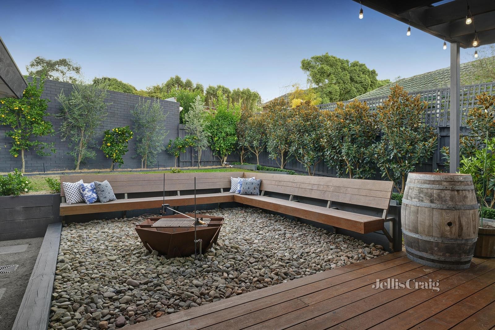 13 Guinevere Parade, Glen Waverley image 12