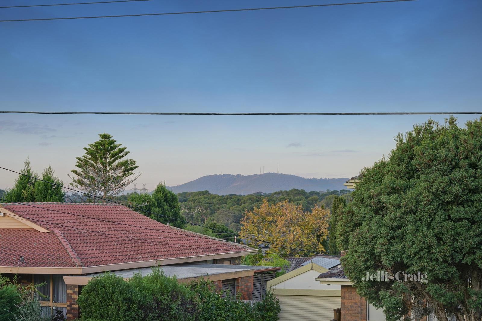 13 Guinevere Parade, Glen Waverley image 13