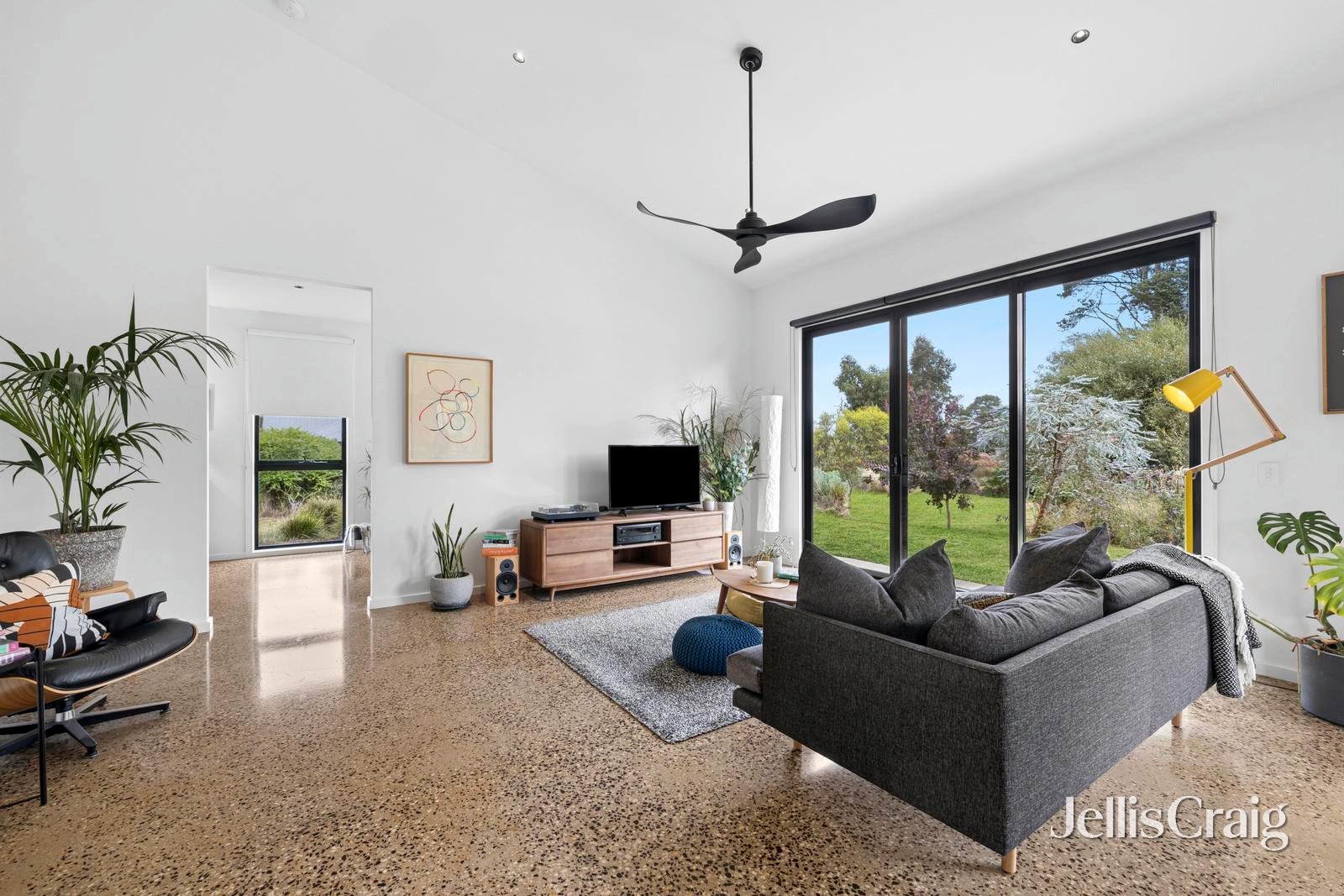 13 Gunyah Drive, Trentham image 7