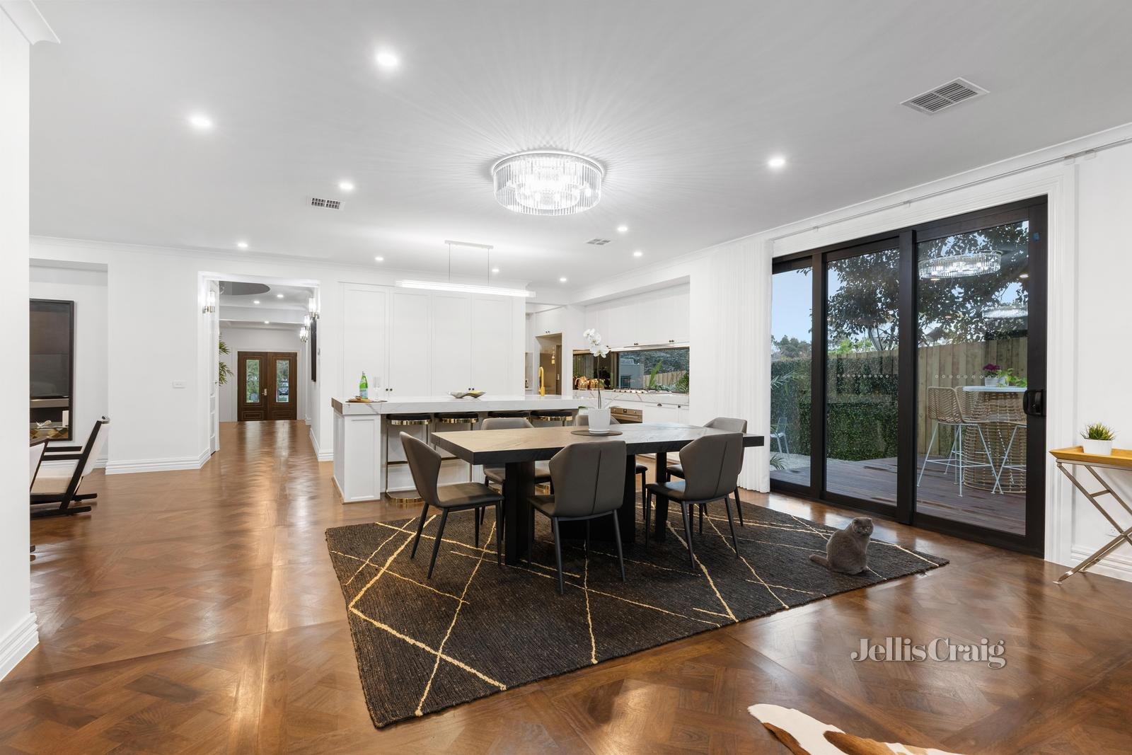 13 Gwynne Street, Mount Waverley image 4