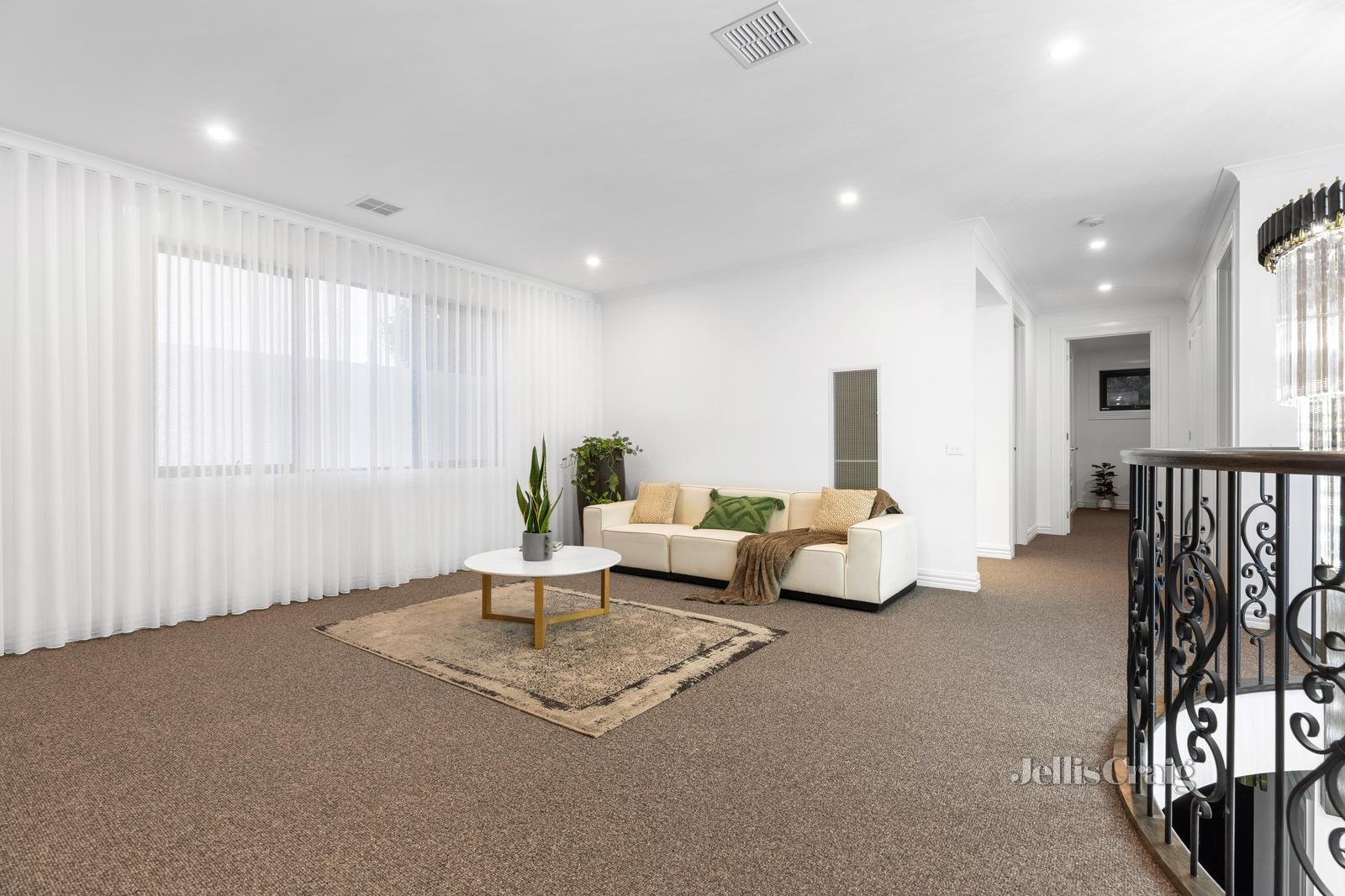 13 Gwynne Street, Mount Waverley image 12