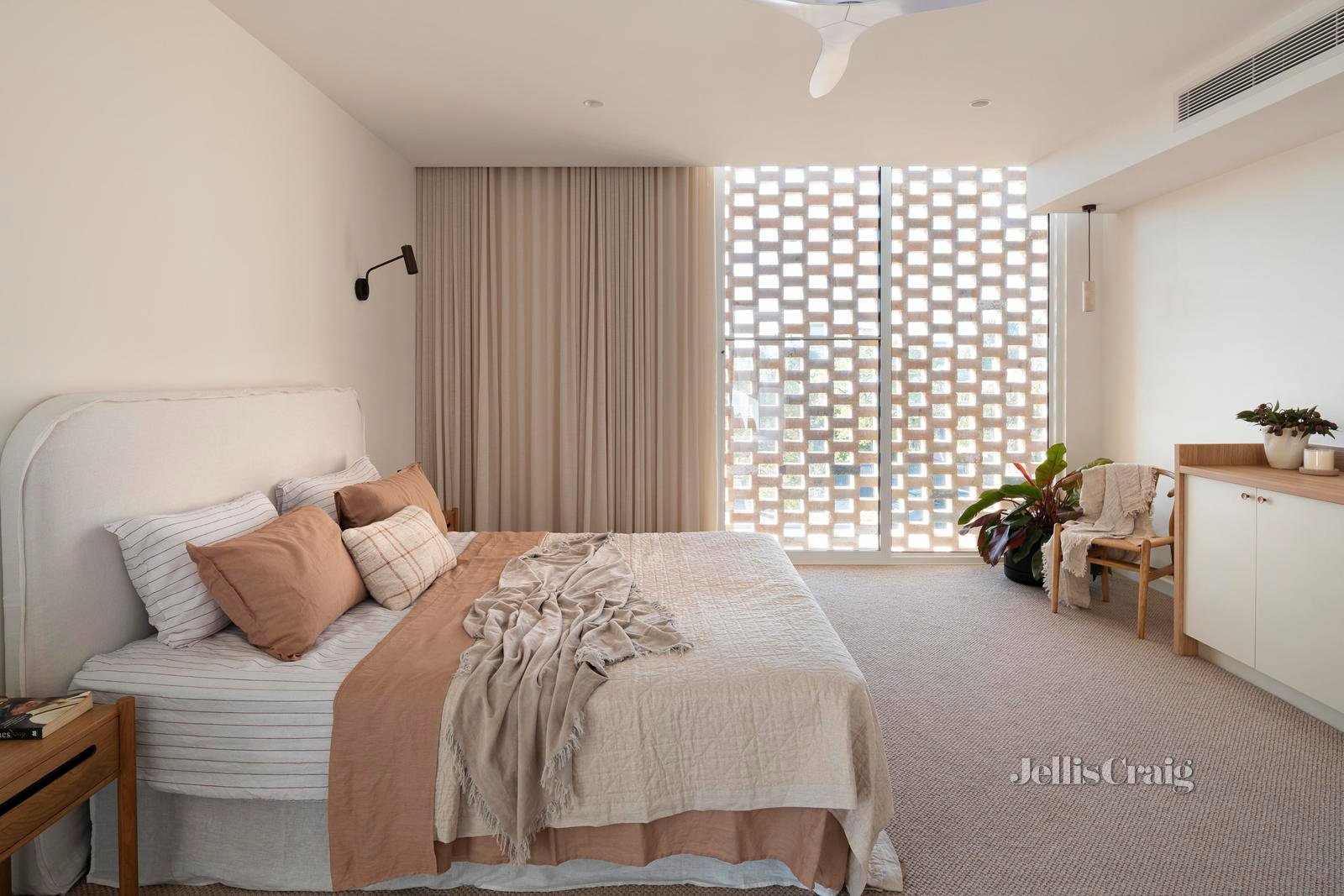 13 Hakatere Street, Northcote image 21