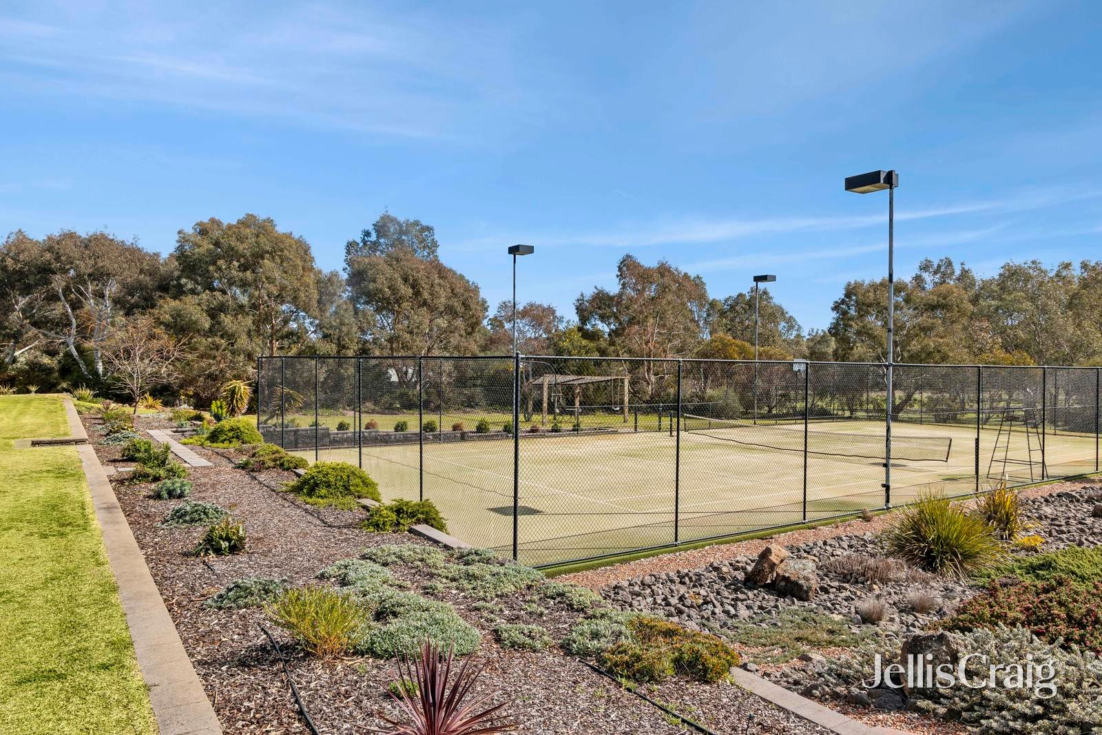 13 Hamilton Way, Lockwood South image 21