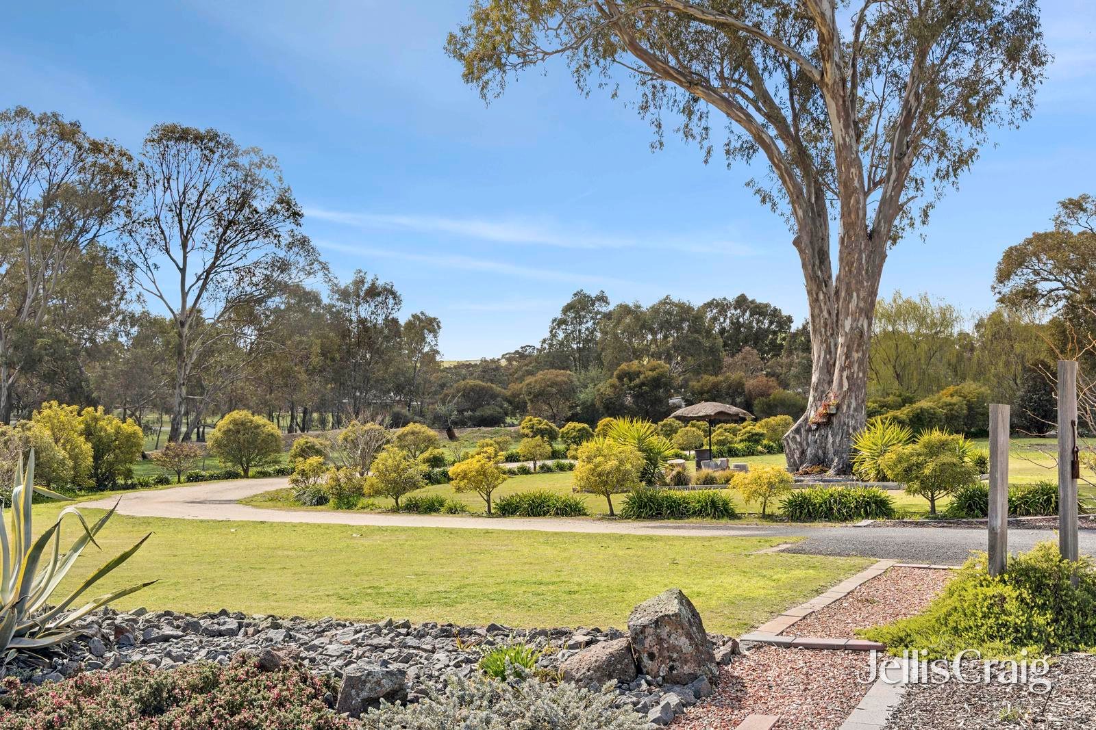 13 Hamilton Way, Lockwood South image 23