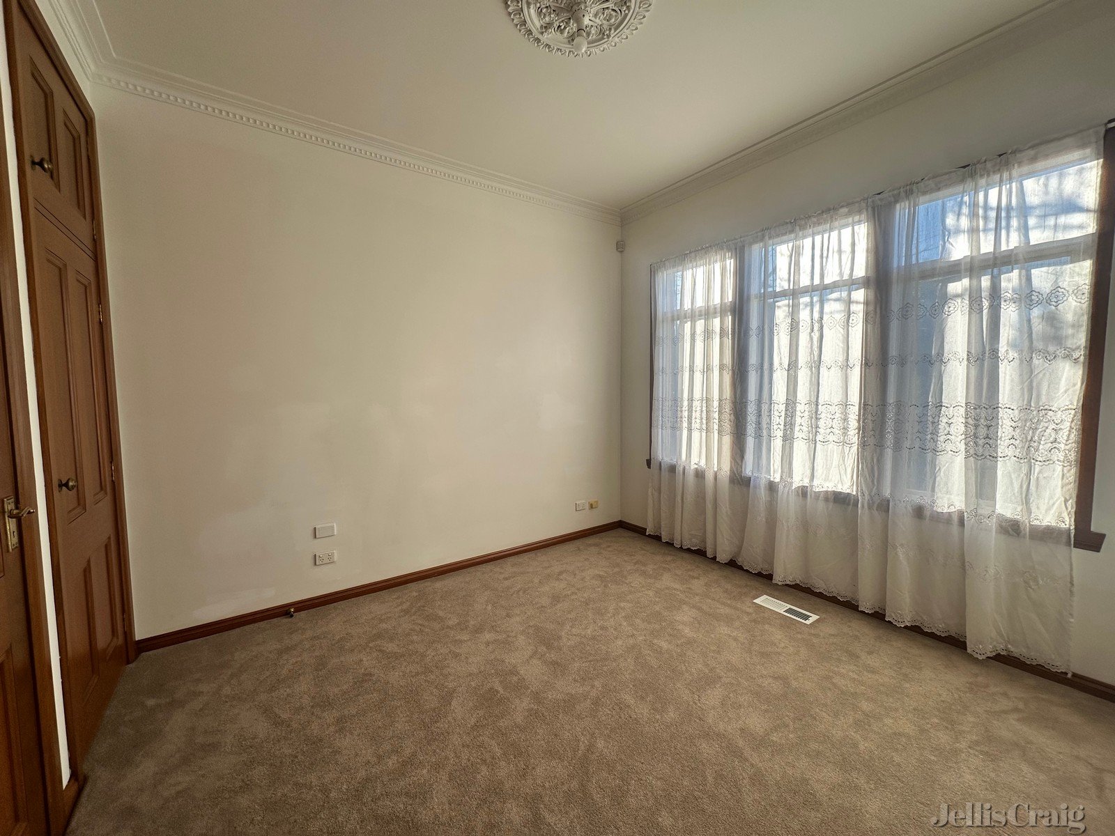 13 Harry Street, Thornbury image 4