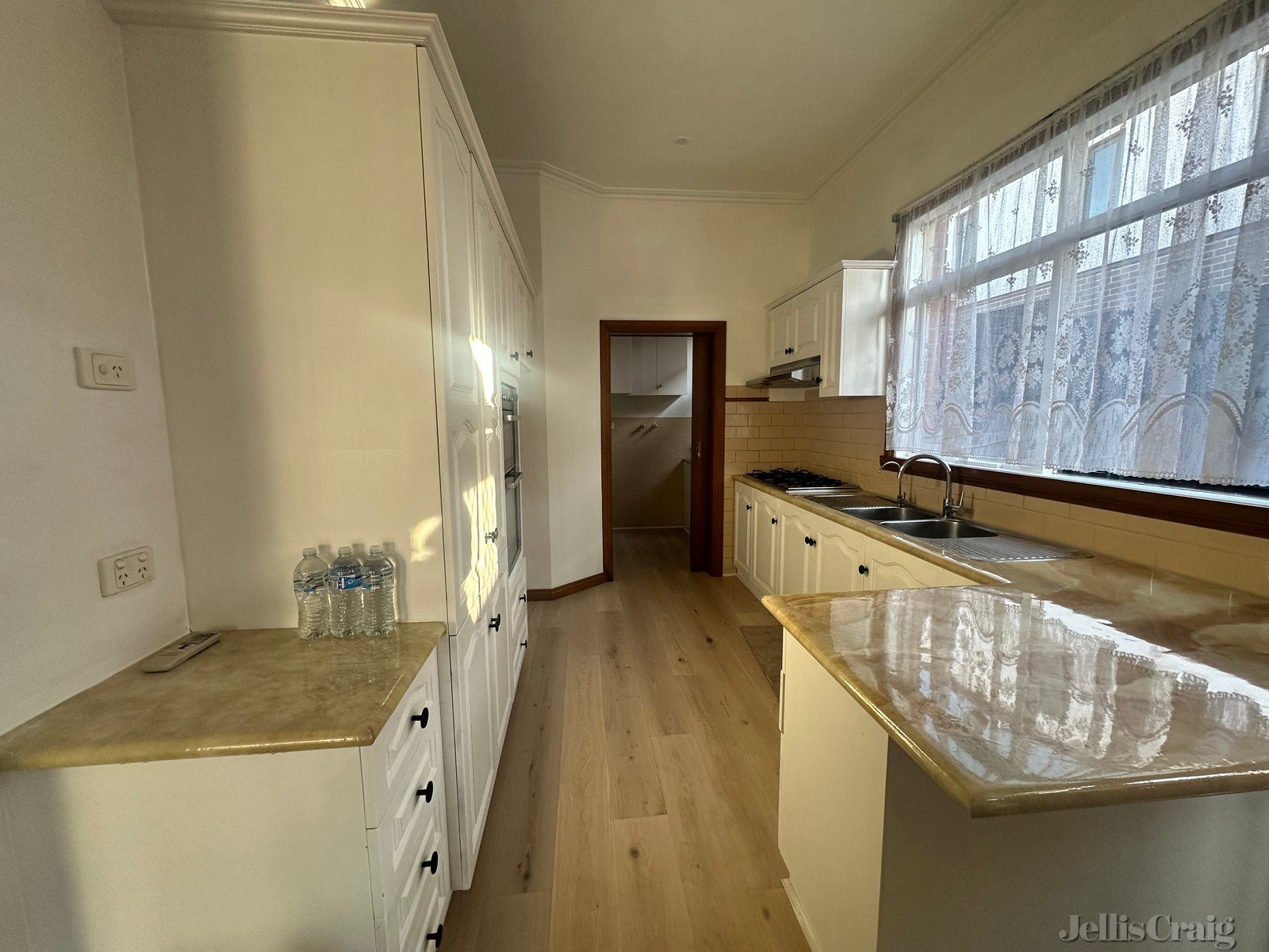 13 Harry Street, Thornbury image 2