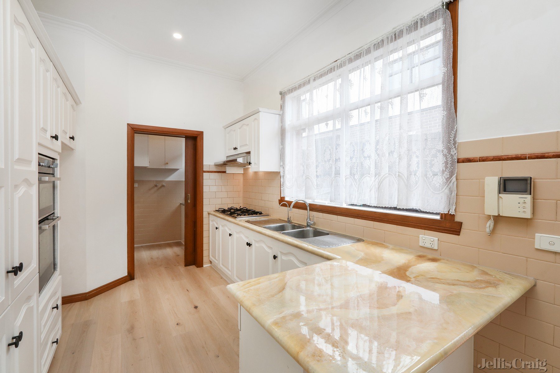 13 Harry Street, Thornbury image 5
