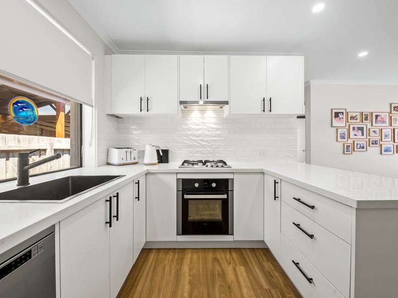 Property Gallery Thumbnail 3