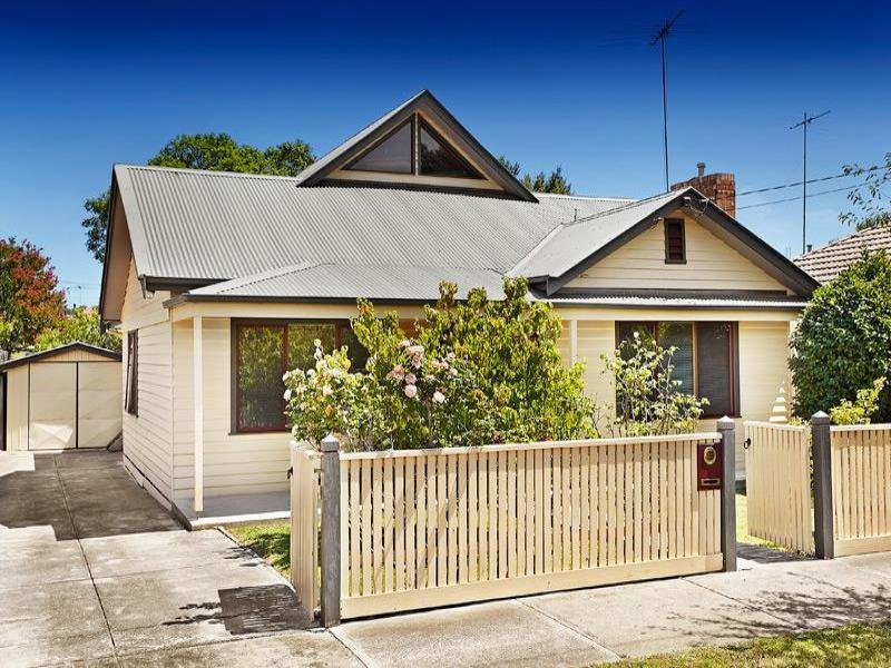 13 Henley Street, PASCOE VALE SOUTH VIC 3044