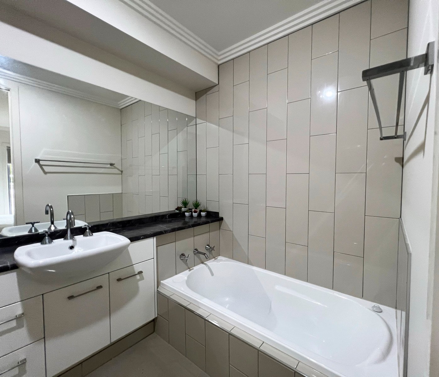 Property Gallery Thumbnail 10