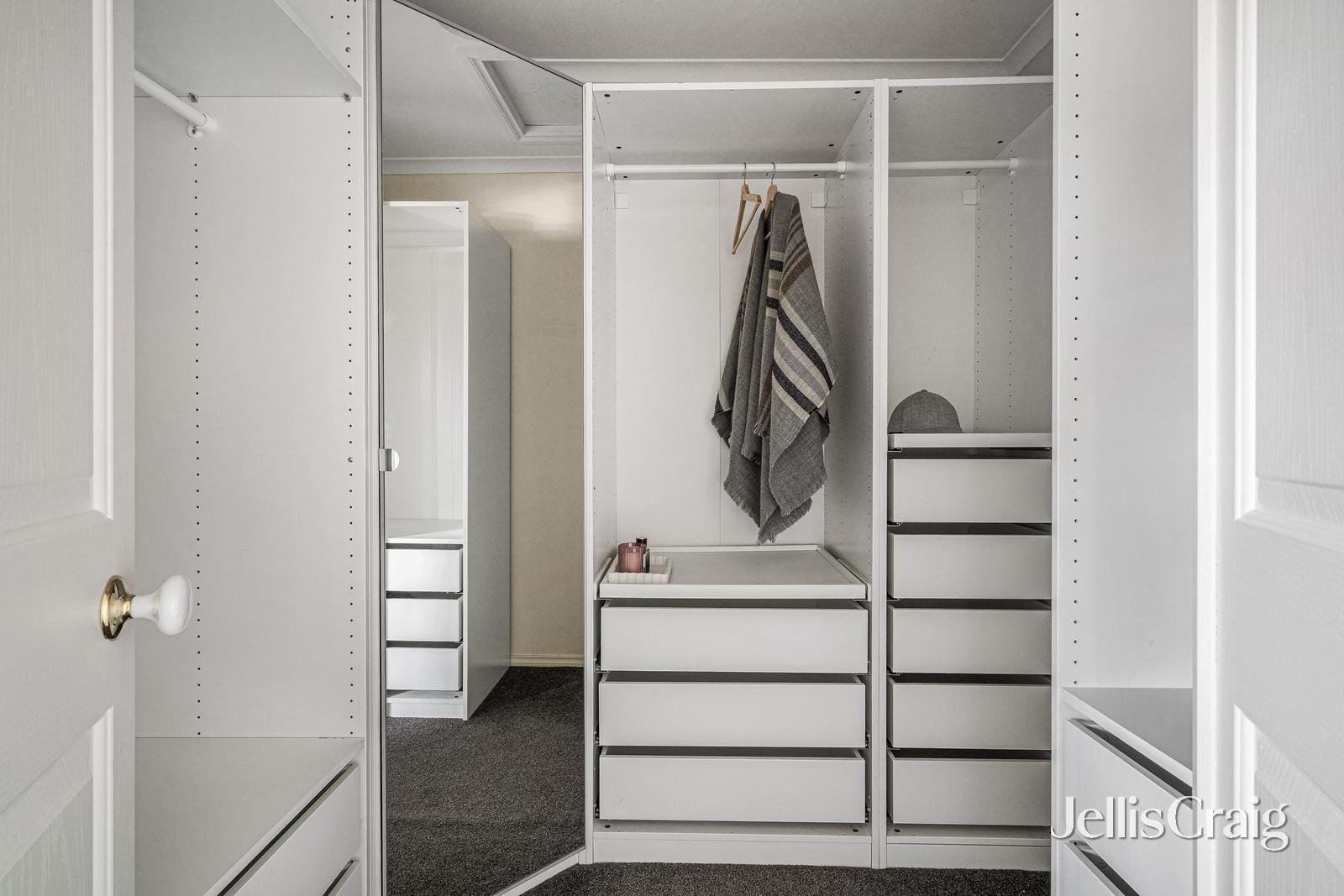13 Hester Walk, Macleod image 12