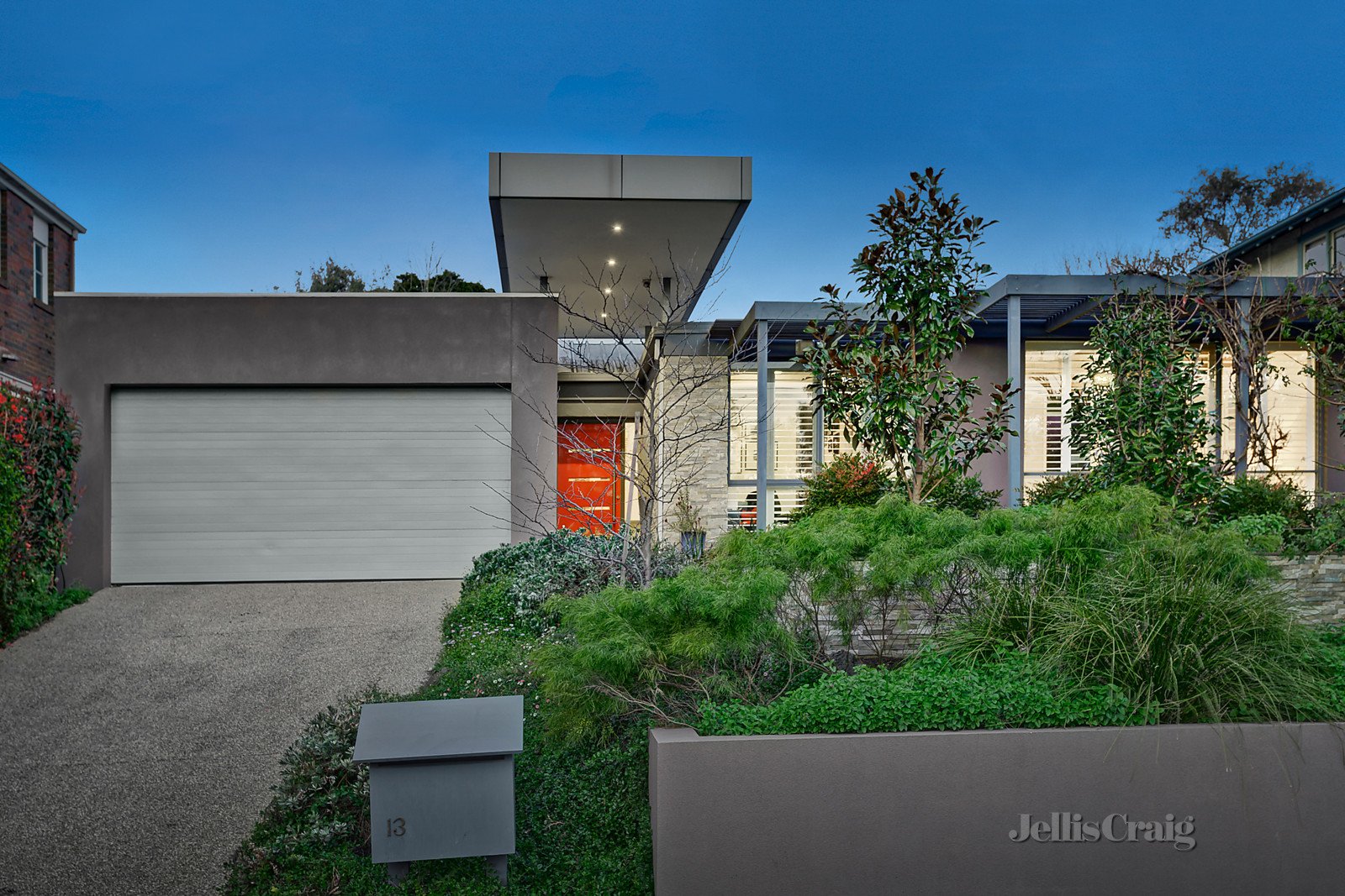 13 High Road, Camberwell image 1