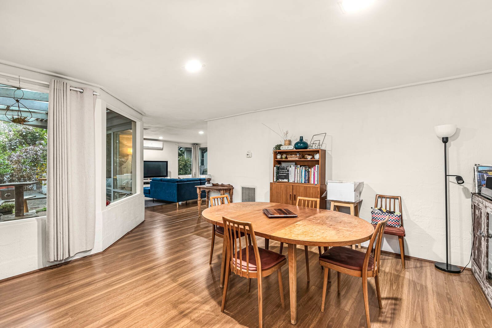 Property Gallery Thumbnail 6