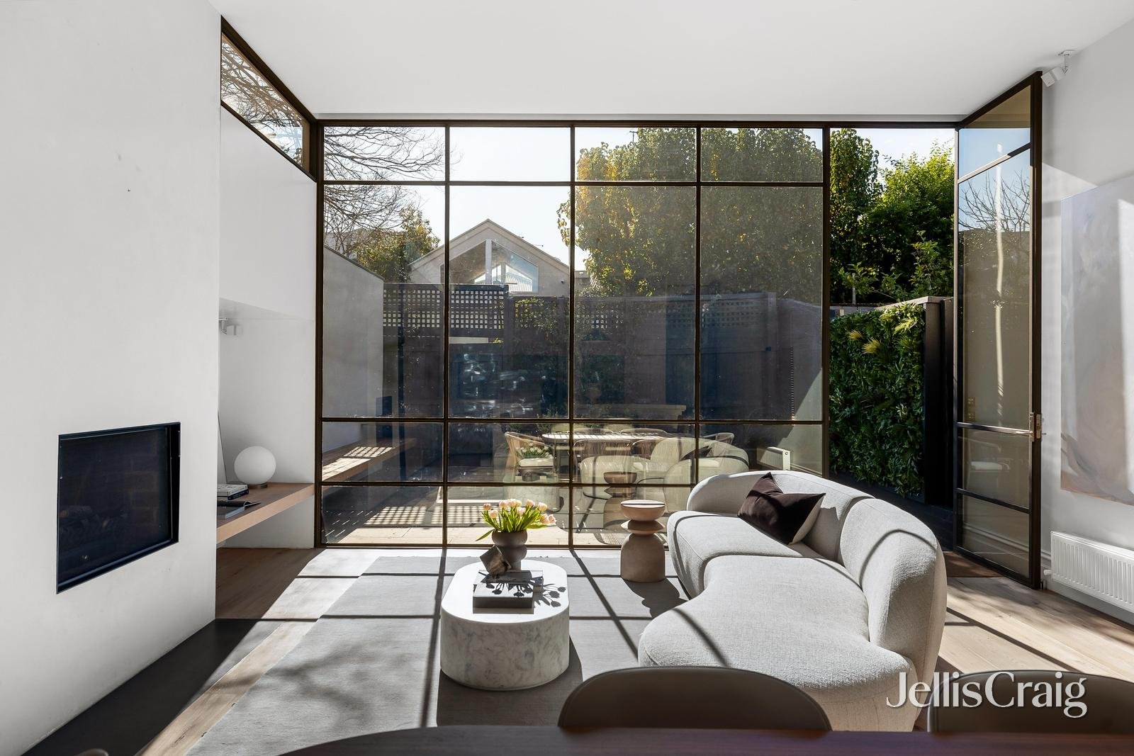 13 Hume Street, Armadale image 3