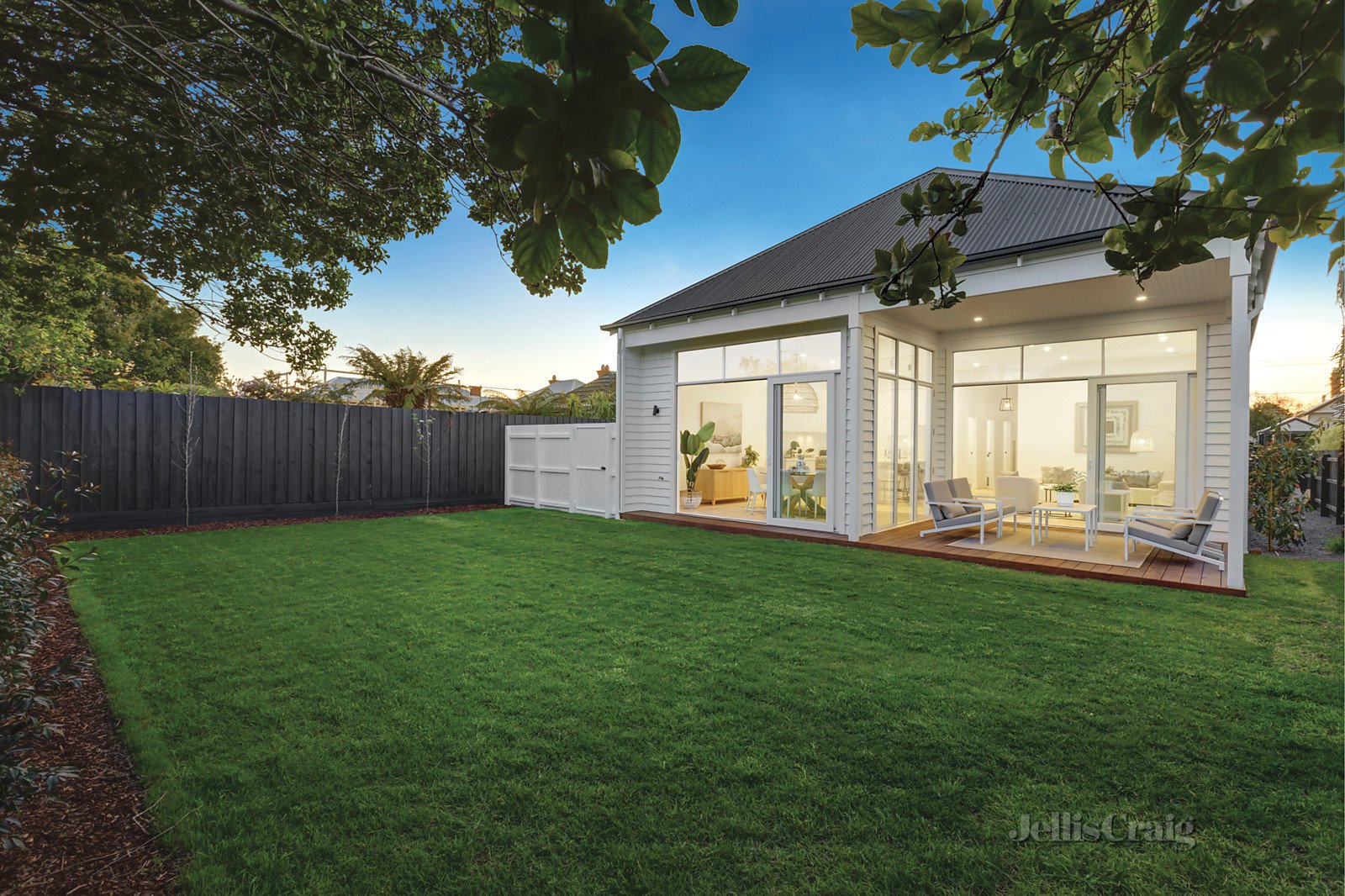 13 Imperial Avenue, Caulfield South image 3